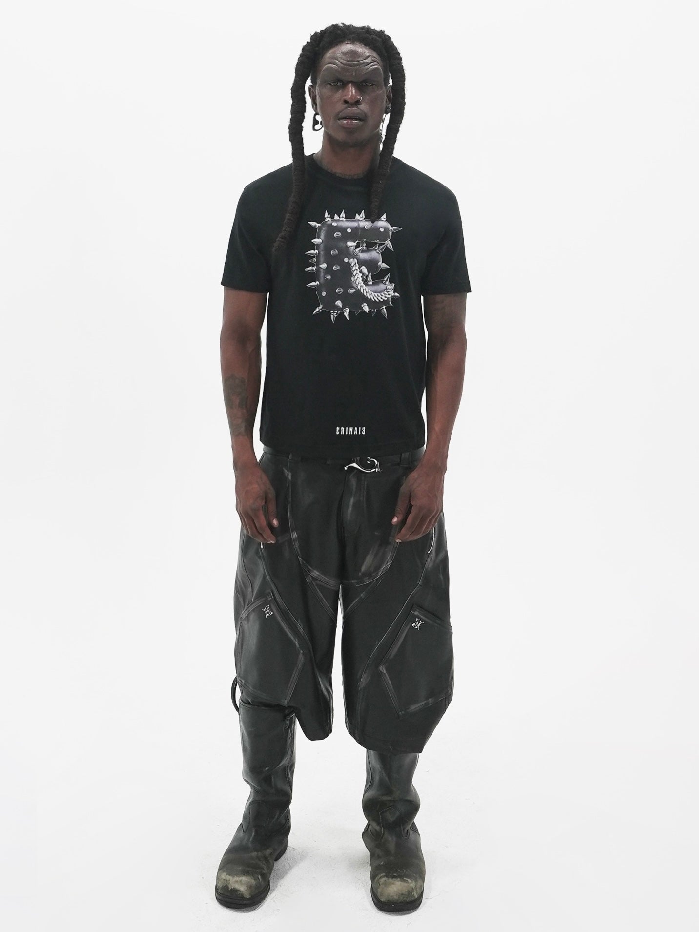 【E RIN AI E】STUD BOLD E SHORT SLEEVE T