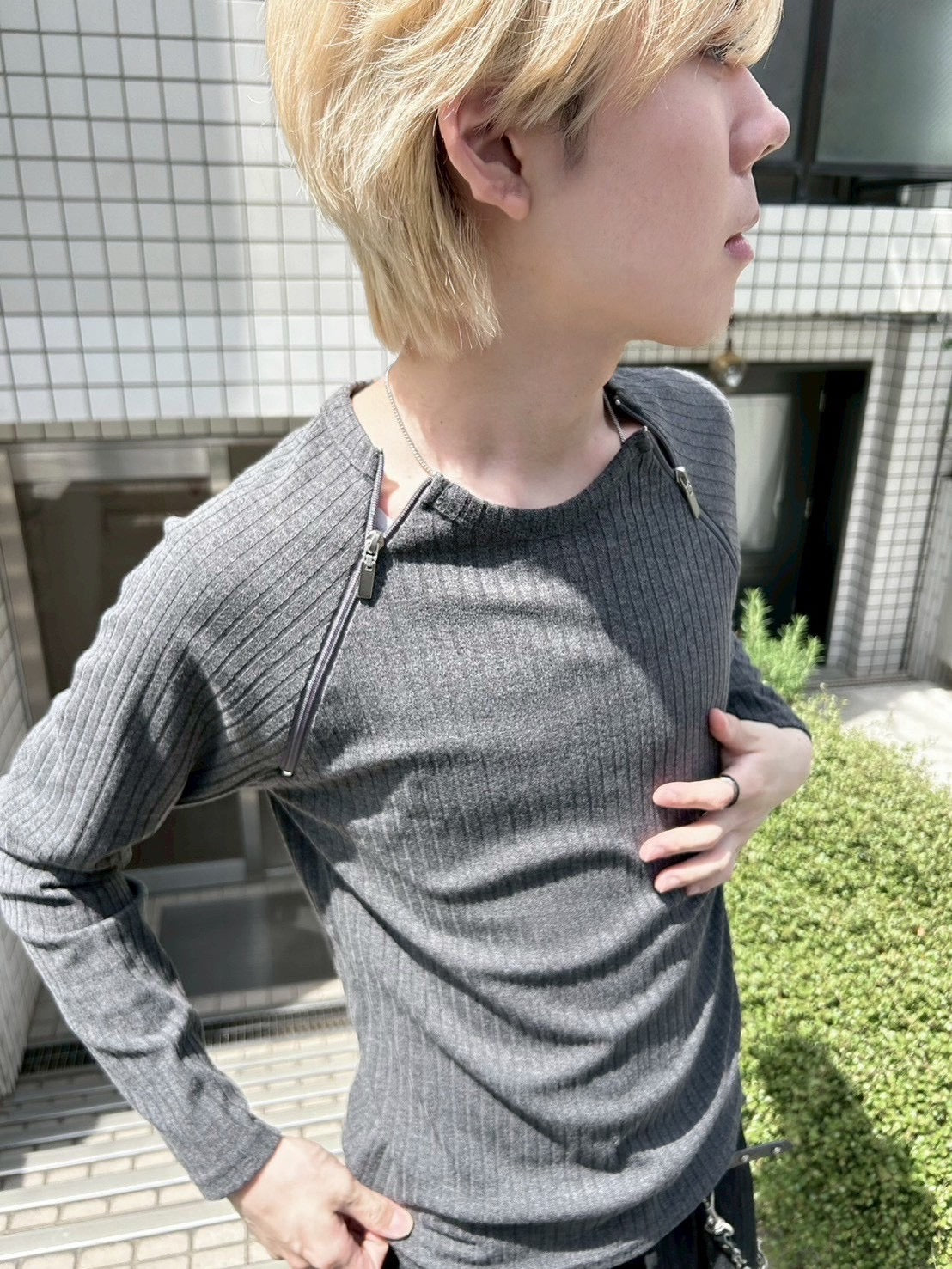 4/25 20:00発売 受注制【nmtc+】neck zip long sleeve (2color)