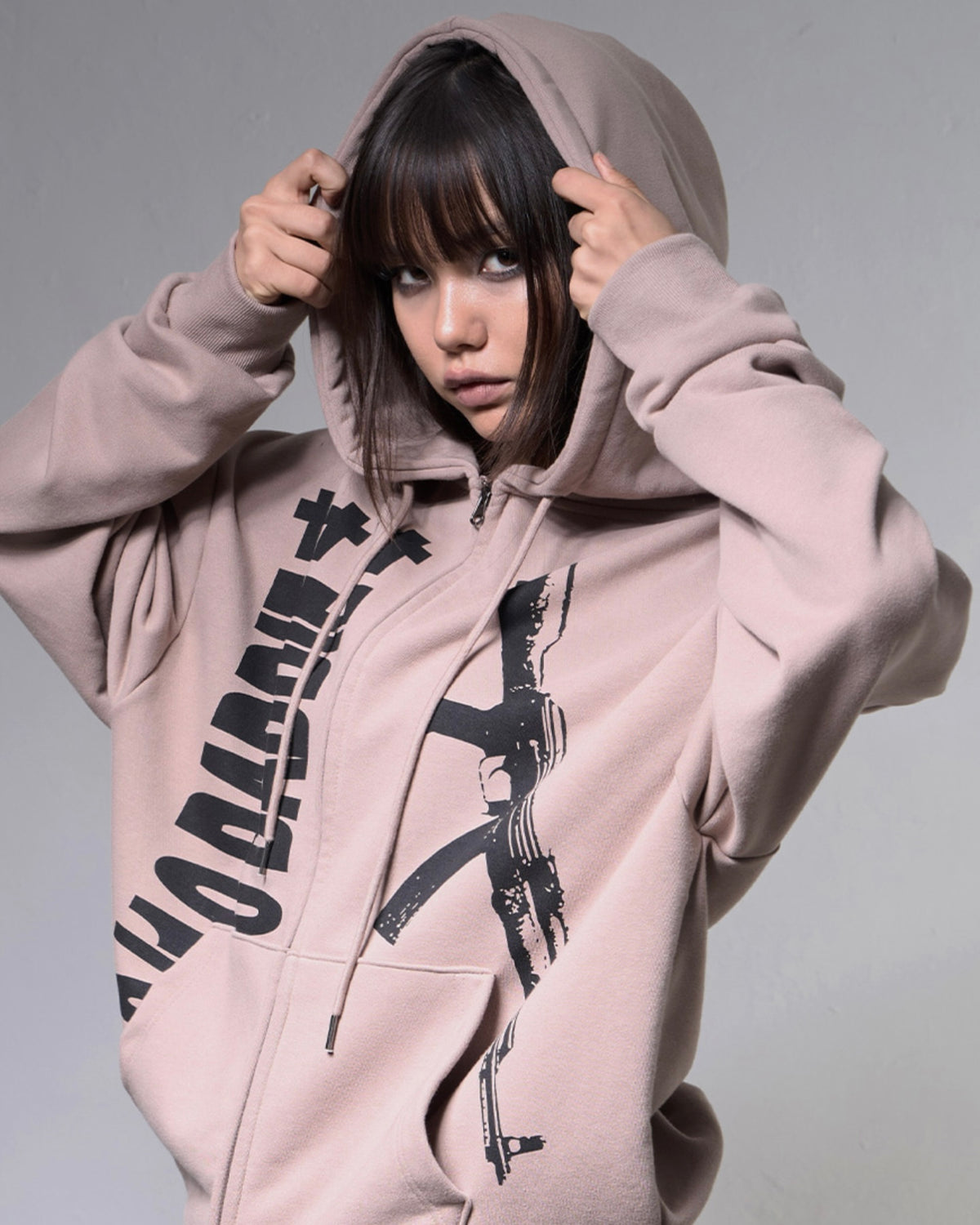 【FANCY CLUB】BADDIE HOODED ZIP-UP