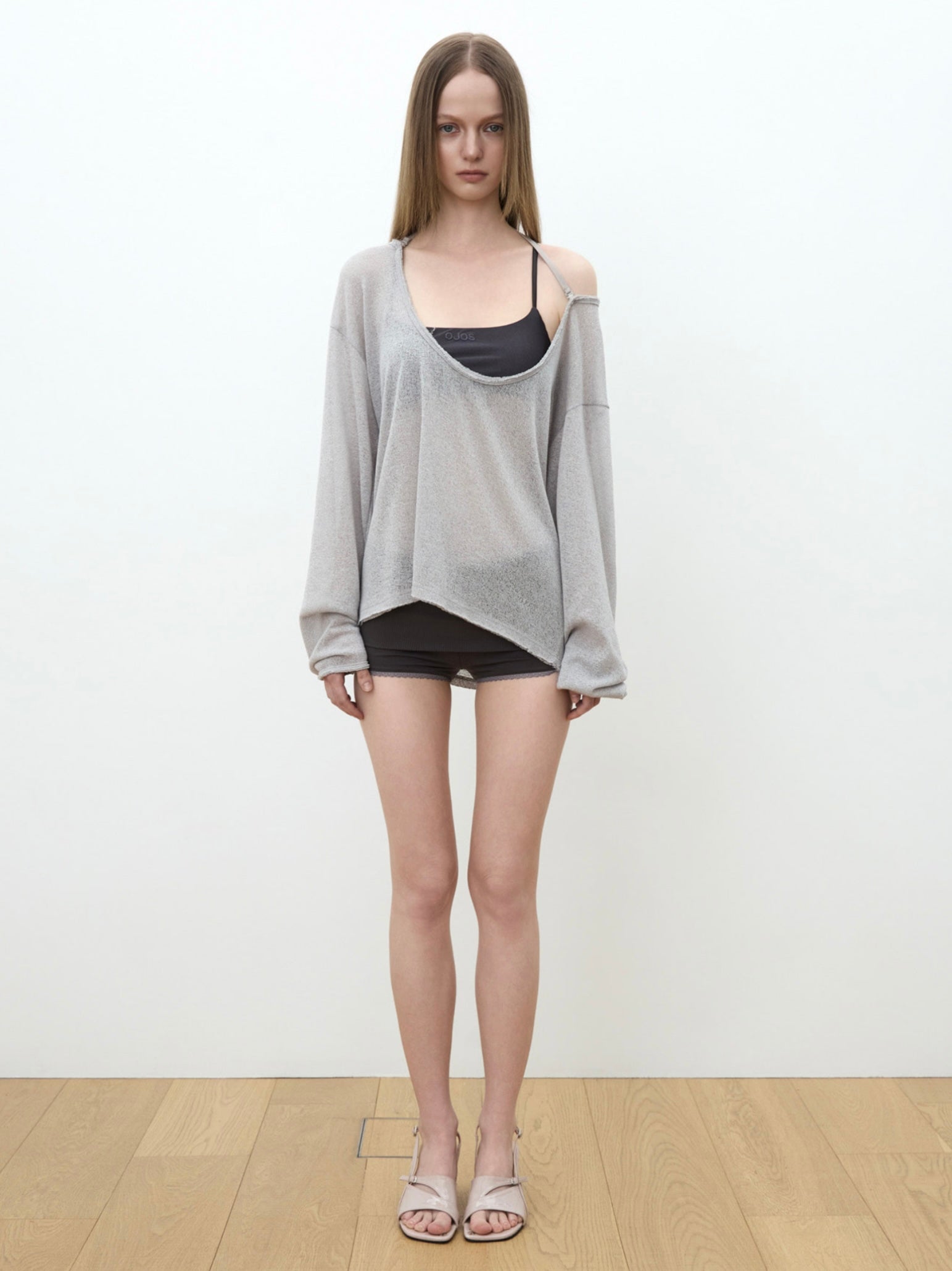 【OJOS】Raw Cut U-Neck Knit Top