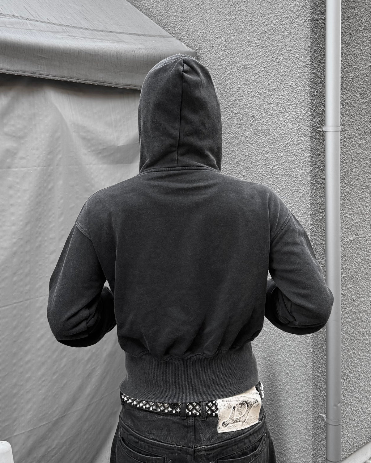 国際配送【Never mind the XU】Washed Studded Zip Up Hoodie