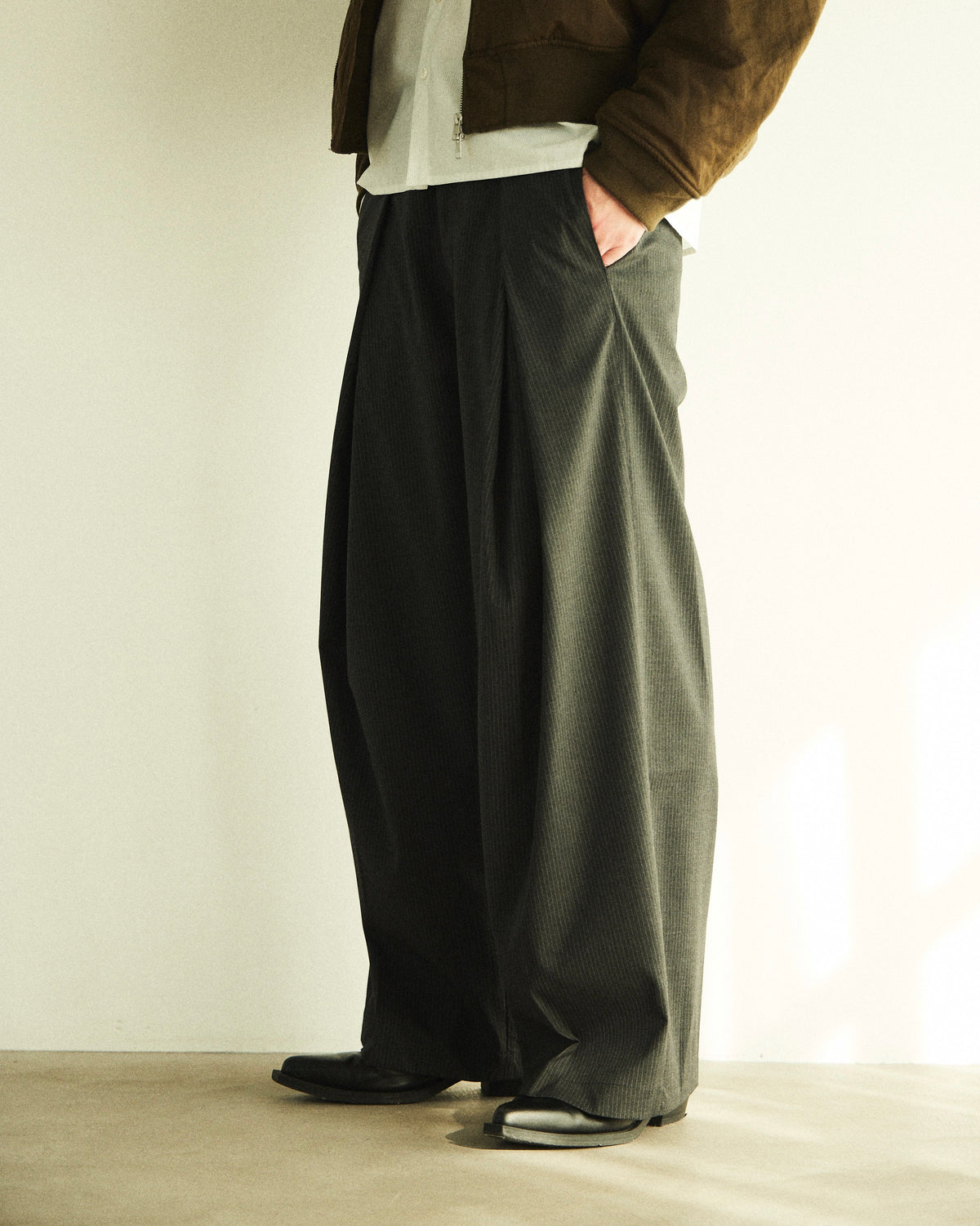 【CS】stripe cross tuck drape slacks