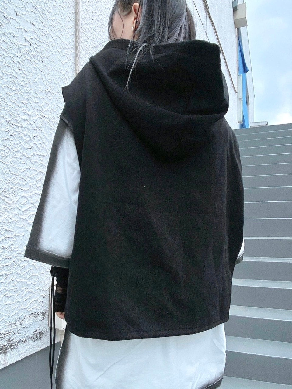 受注制【Never mind the XU】sleeveless hoodie (2color)