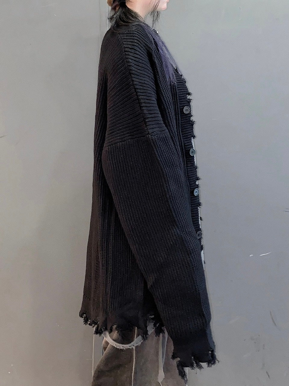 【Never mind the XU】damage knit cardigan (2color)