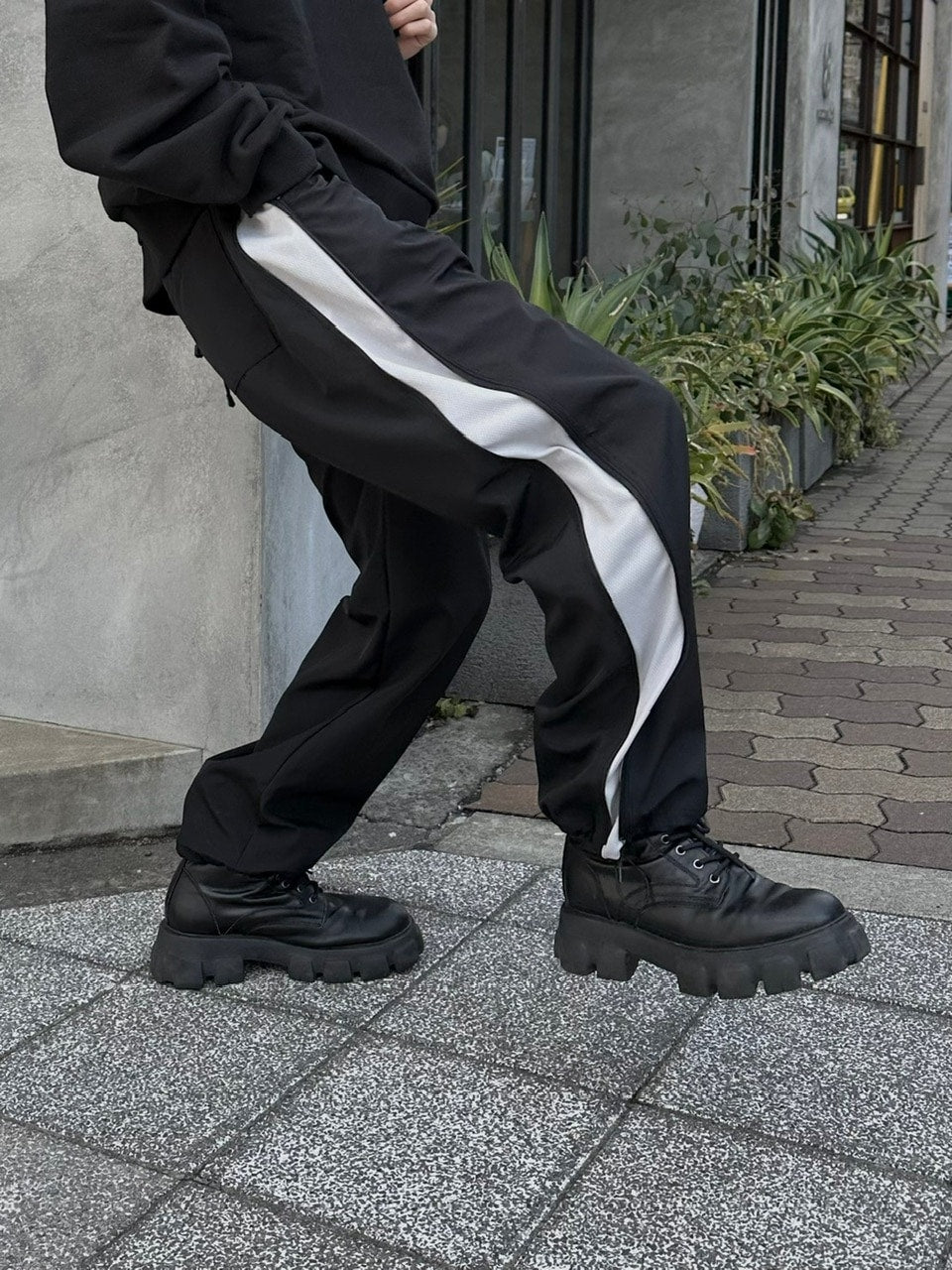 受注制【Chikashitsu +】side zip wide nylon pants (3color)