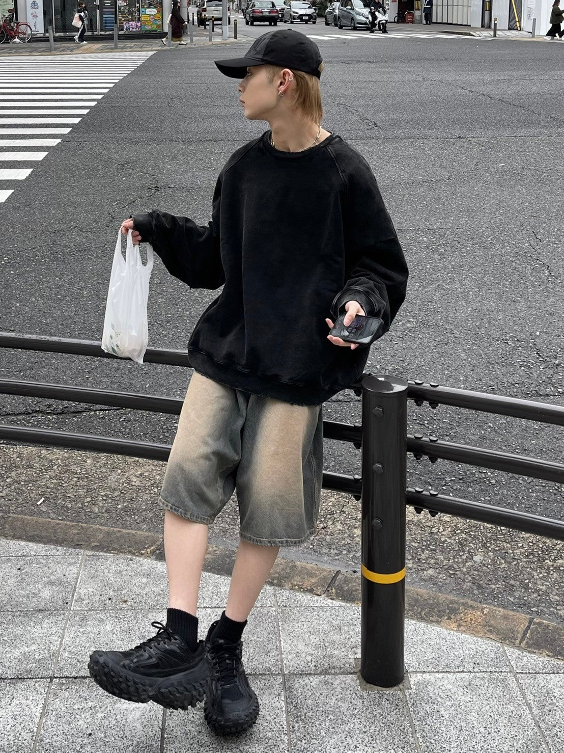 受注制【Chikashitsu +】vintage wash denim half pants