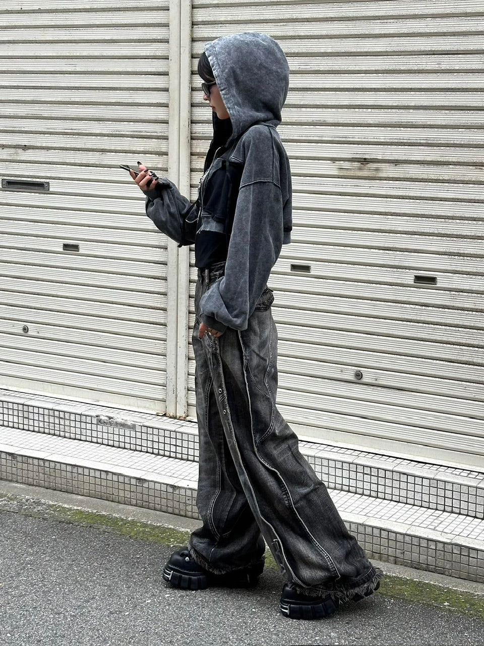 【Never mind the XU】washed crop zipup hoodie