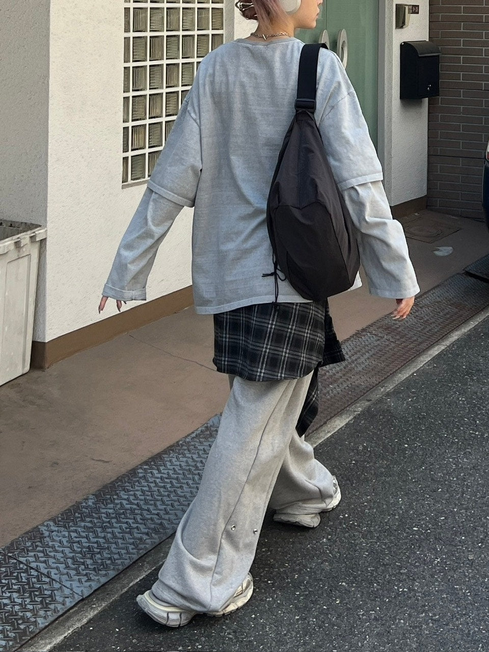 【Chikashitsu +】layered graphic long sleeve (2color) / 【チカシツプラス】レイヤードグラフィックプリント長袖Tシャツ