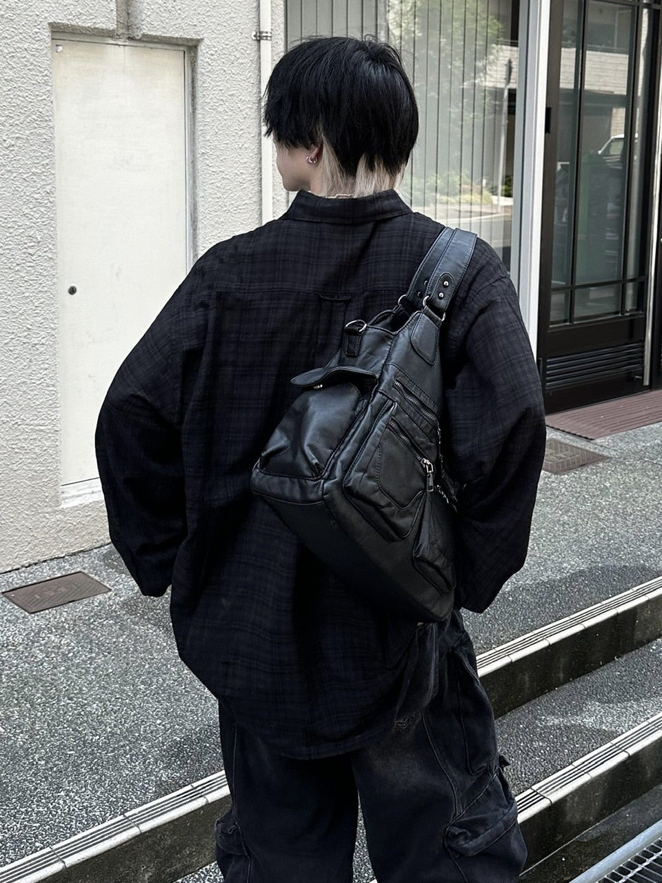 大阪店WEB限定【Chikashitsu +】leather pocket shoulder bag 3
