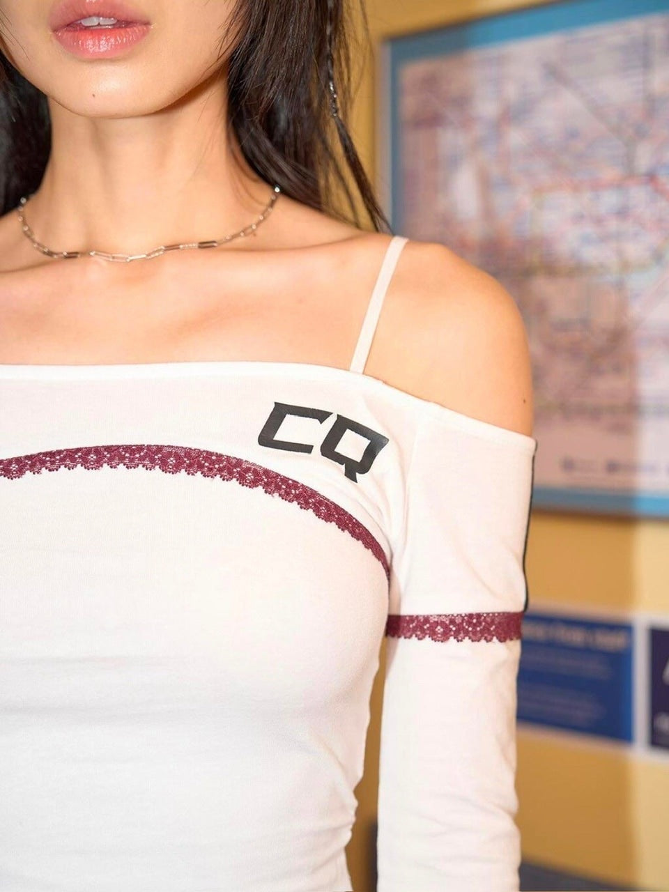 【CHERRYQUIRI】lace layered off shoulder sleeve