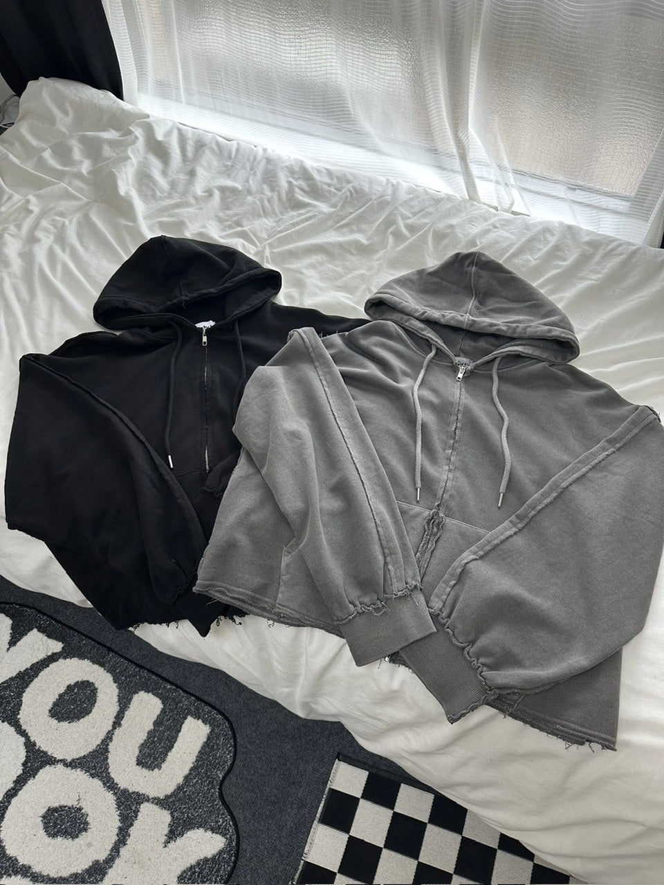 受注制【LUV CODE】pigment cropped zip up hoodie (2color)