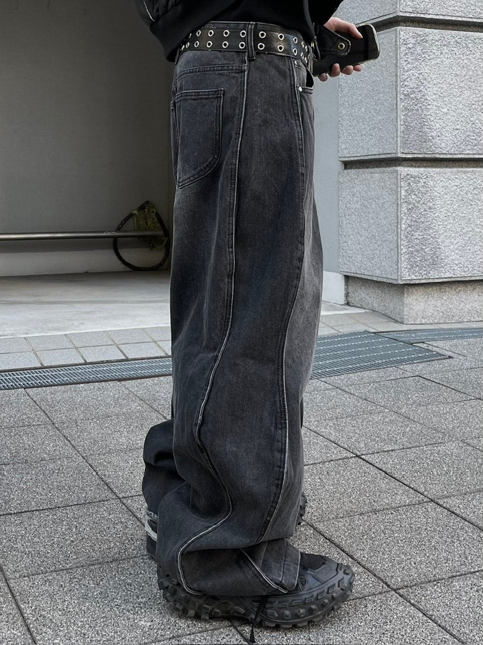 受注制【Chikashitsu +】wide curve denim pants