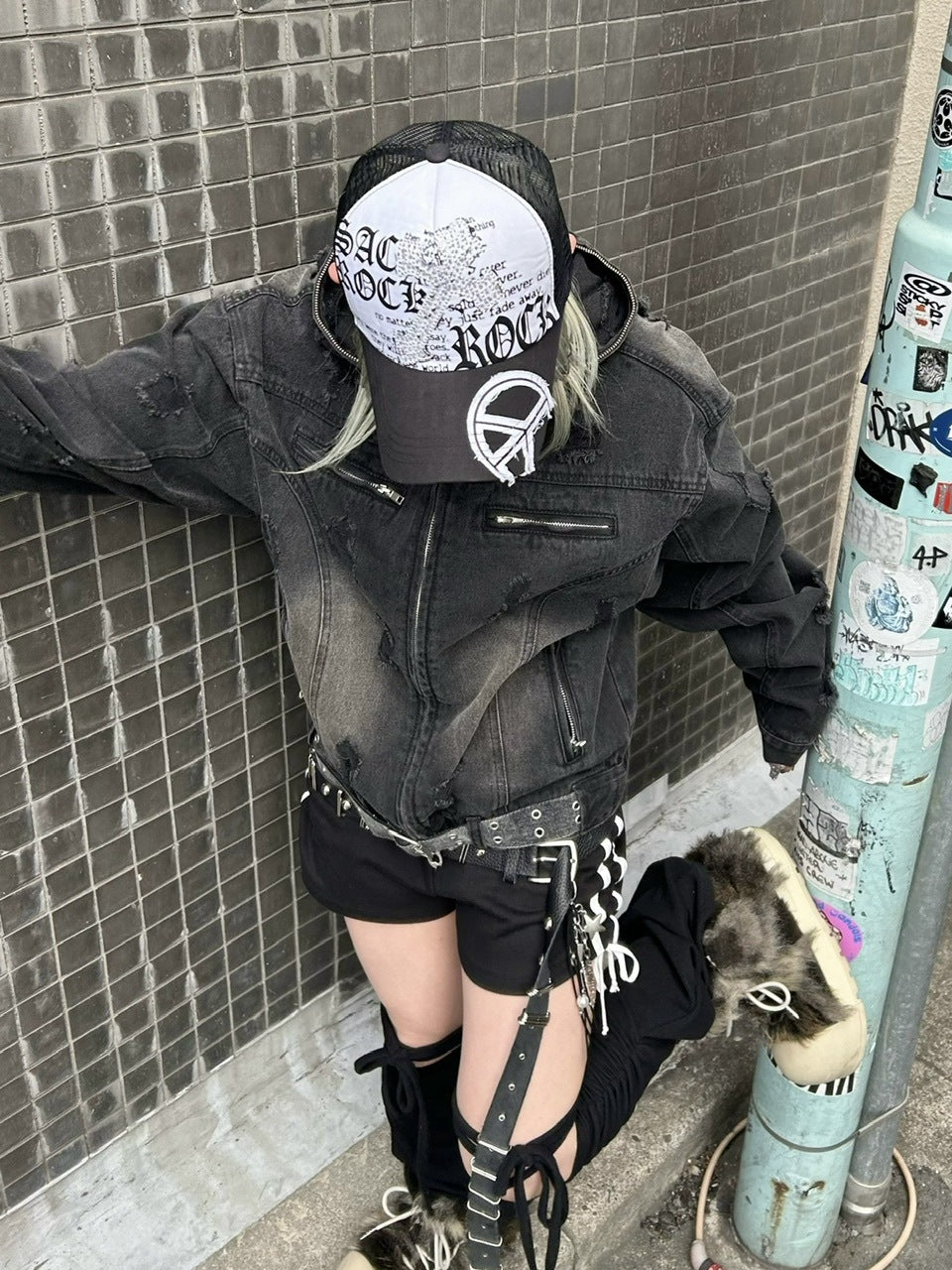 受注制【Never mind the XU】rhinestone cross cap (2color