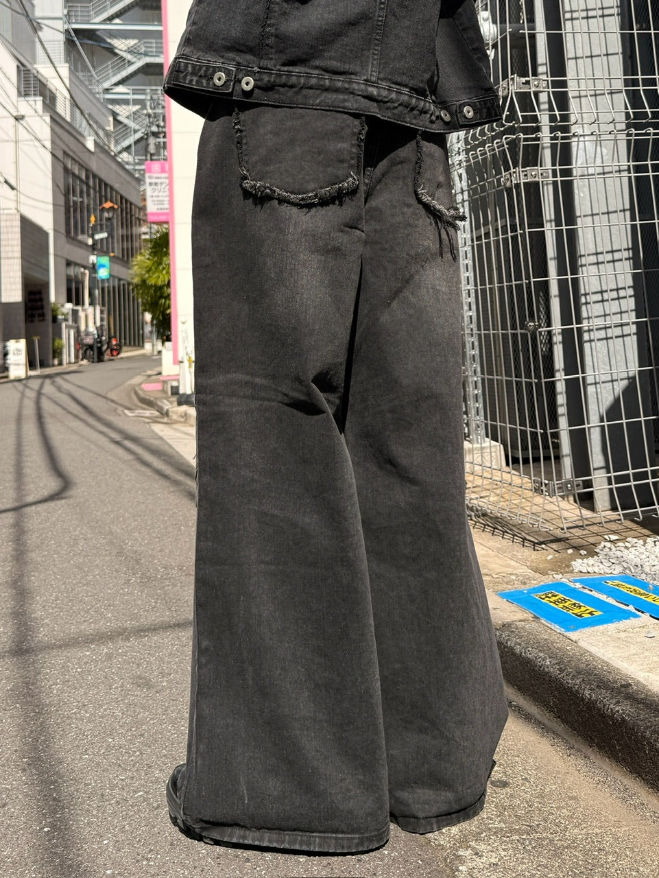 東京店WEB限定受注制【Chikashitsu +】biker denim pants