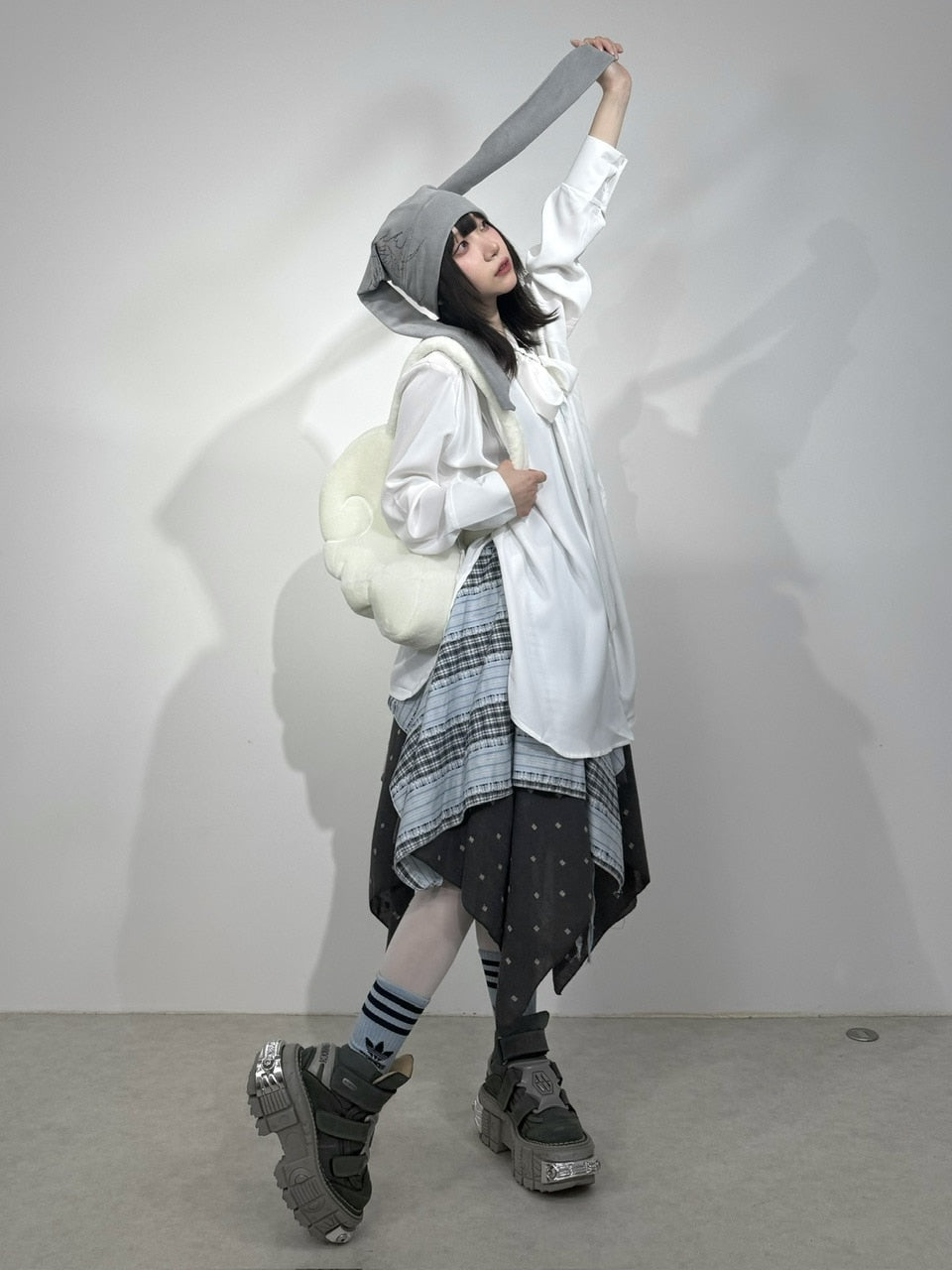 国際配送【Nerd out XU】reversible asymmetry drawstring skirt