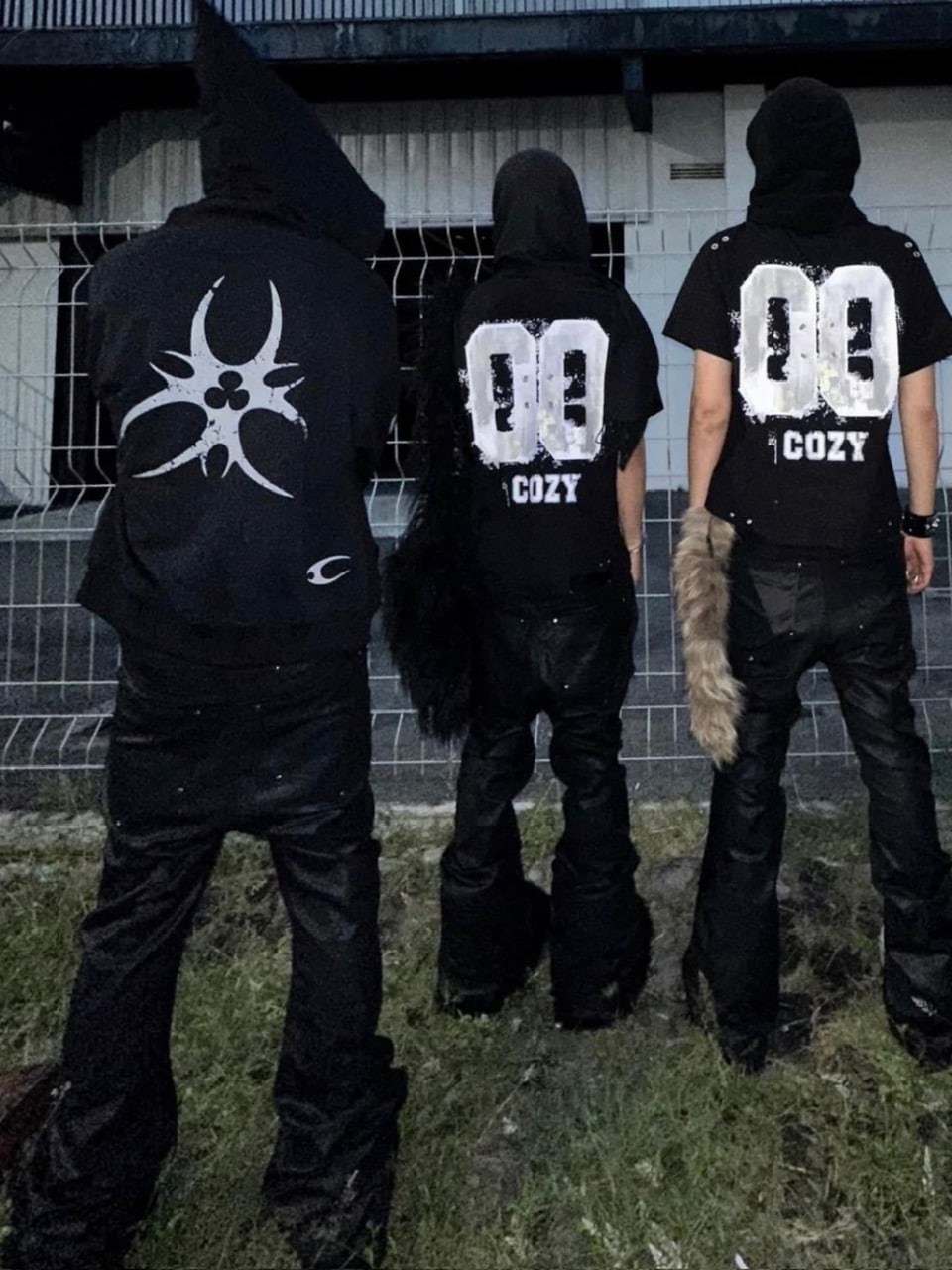 【Cozy world Wide】00 KNIGHT CLUB T SHIRT