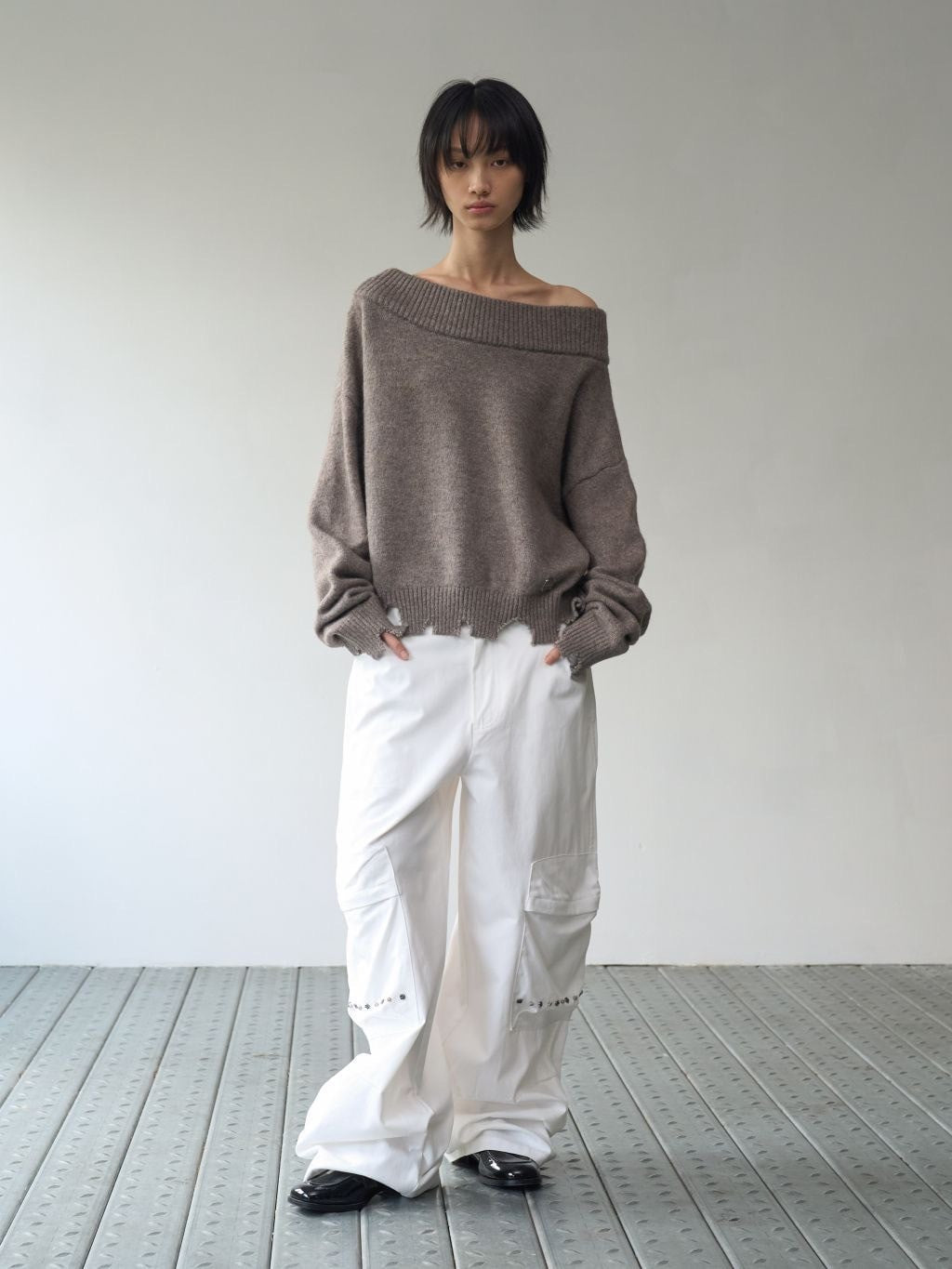 【ROCK CAKE】Off Shoulder Damaged Knit