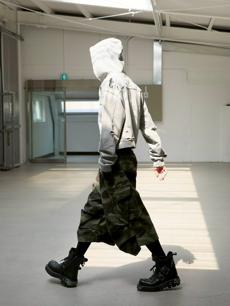 【ANOTHERYOUTH】damaged crop zip-up hoodie