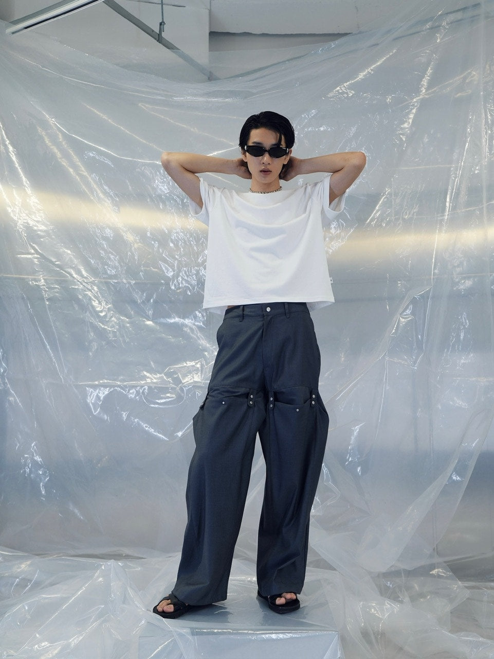 【CS】FLOW FIT DRAPE SLACKS(CHARCOAL)