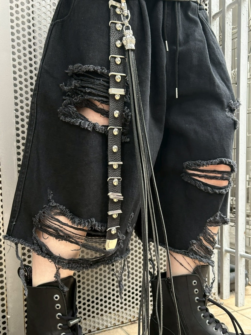 受注制【Never mind the XU】damage denim half pants