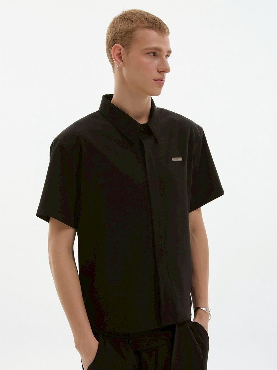 【ESC STUDIO】neat shoulder pad shirt/ 【イーエスシーステュディオ】ニートショルダーパット半袖シャツ