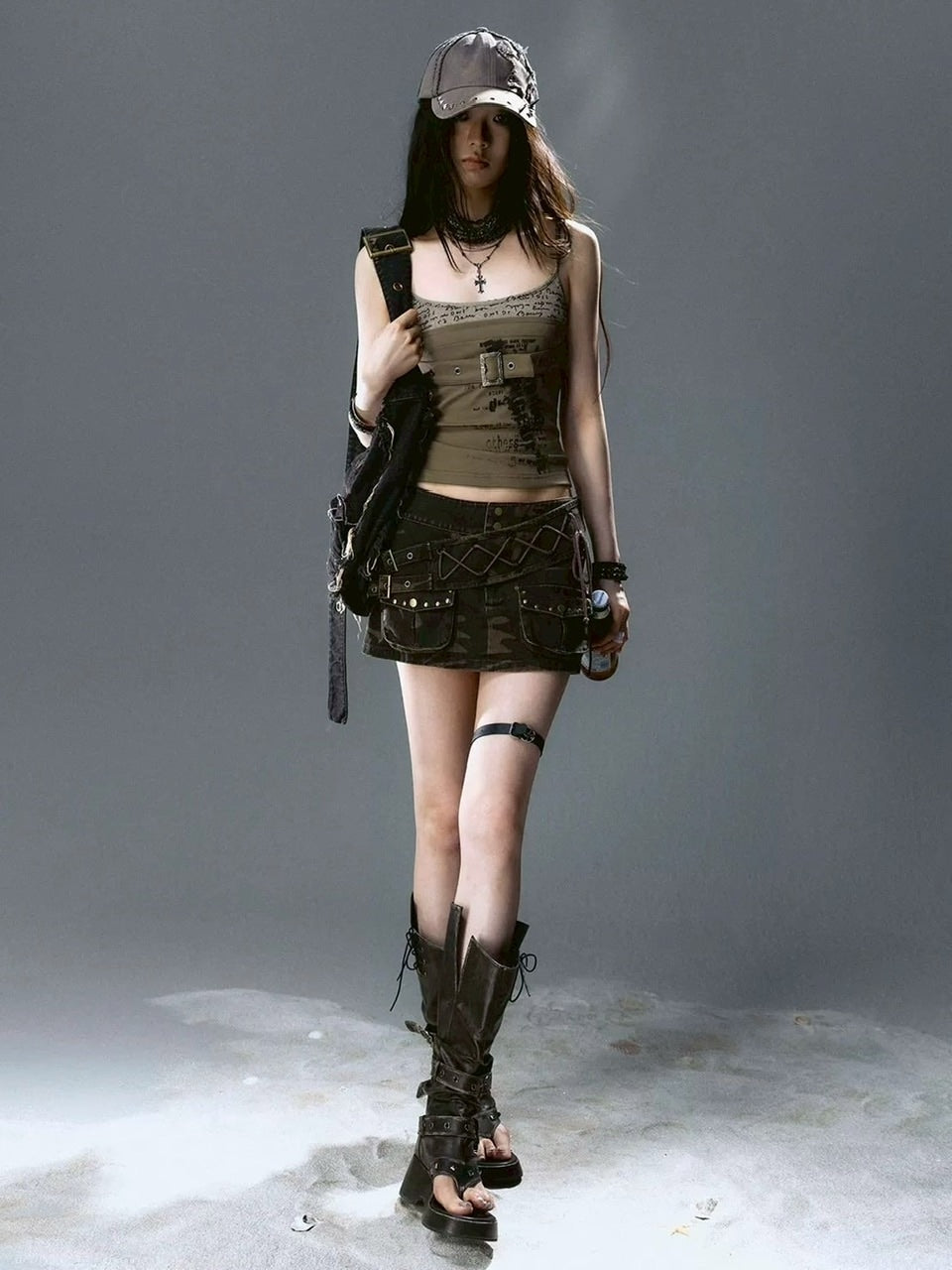 【Cest Nous】Army Green Graffiti Camisole / 【セヌー】グラフィックベルトキャミソール