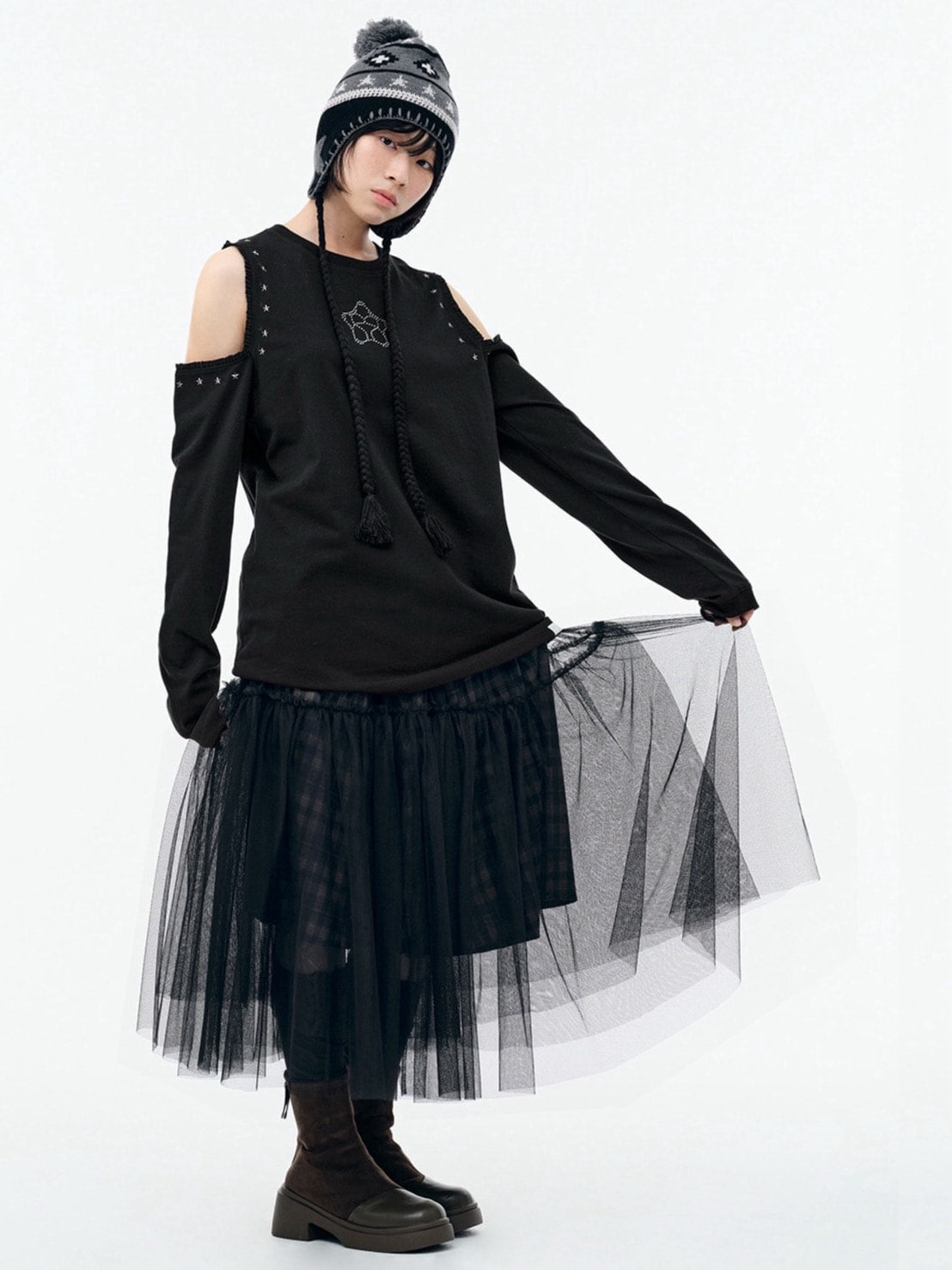 【TUOMIO】CUT-OUT LACE LONG SLEEVES / 【トゥオミオ】カットアウトレースロングスリーブ