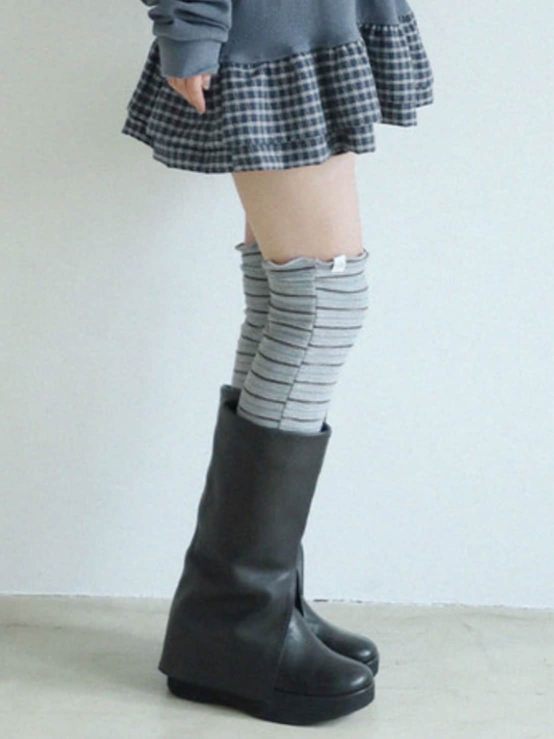 12/21 20:00 再販【Uglyshadow】KNEE HIGH SOCKS