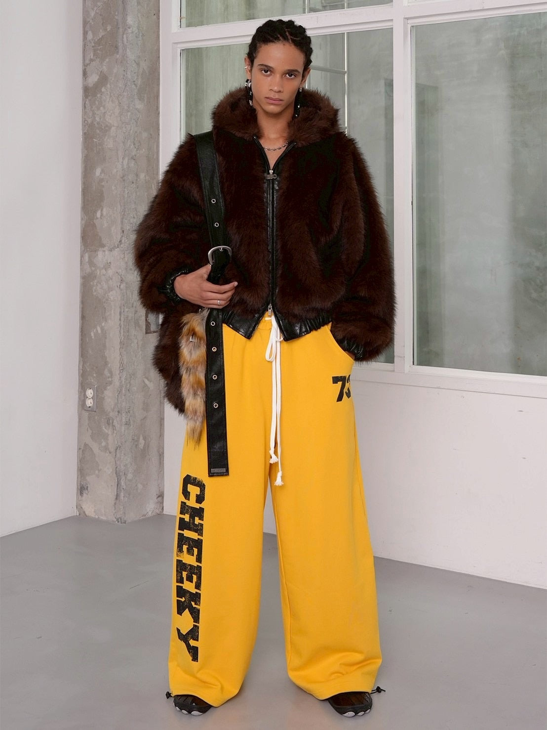 【ESC STUDIO】Lucky Cheeky sweat pants