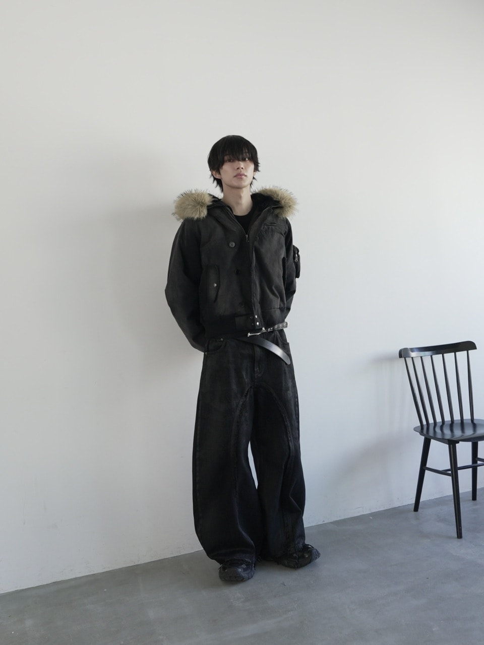 【CHIKASHITSU PLUS HIGH】N-2B cropped hood blouson (denim)