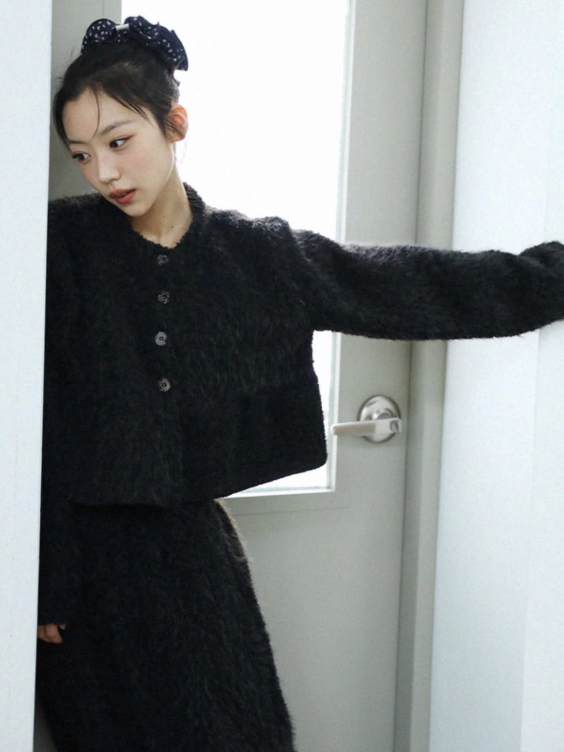 12/21 20:00 発売【Uglyshadow】BOUCLE RUFFLE KNIT CARDIGAN