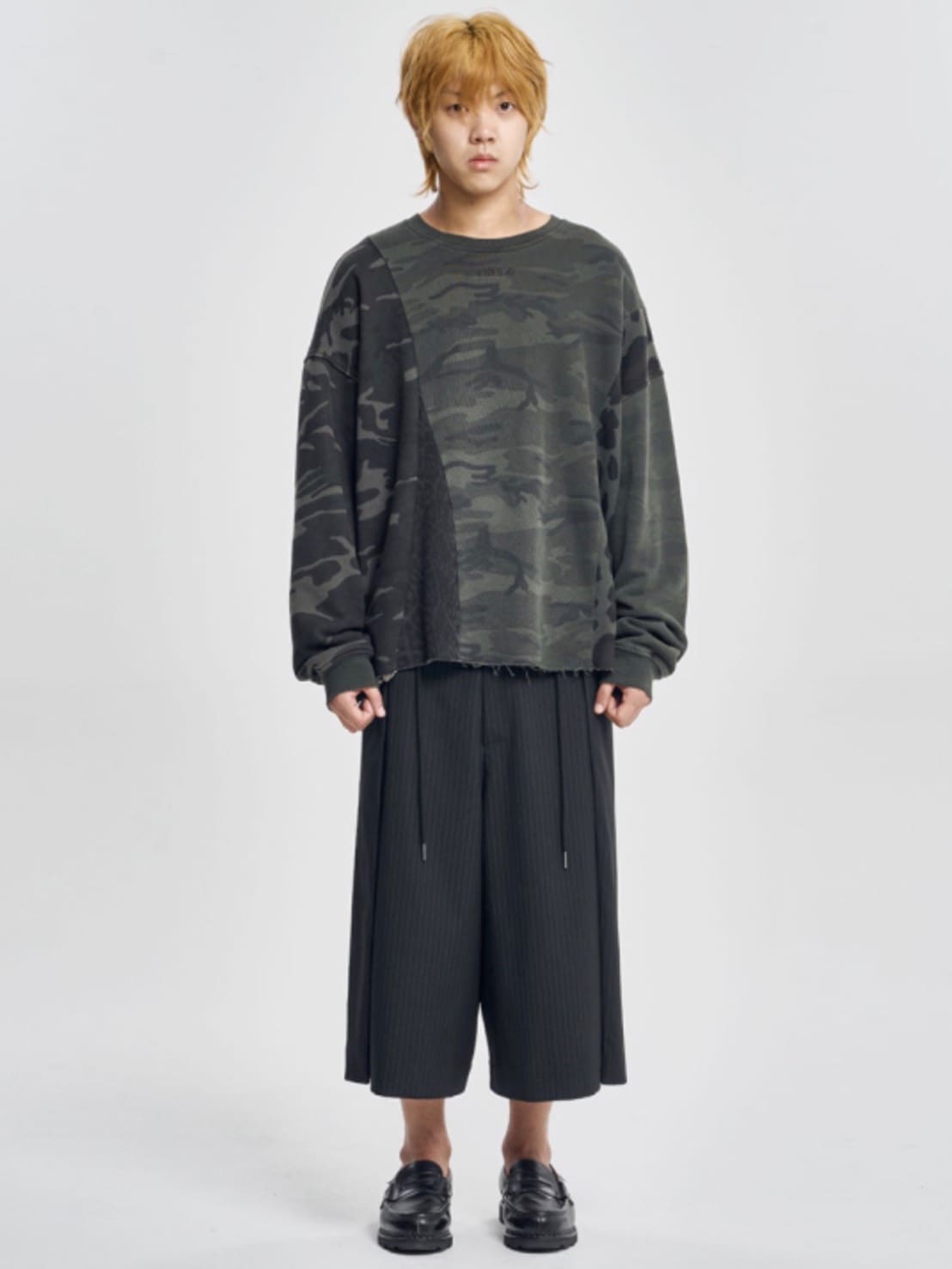 着画、物撮りまだ【AJOBYAJO】One Tuck Stripe Bermuda Pants