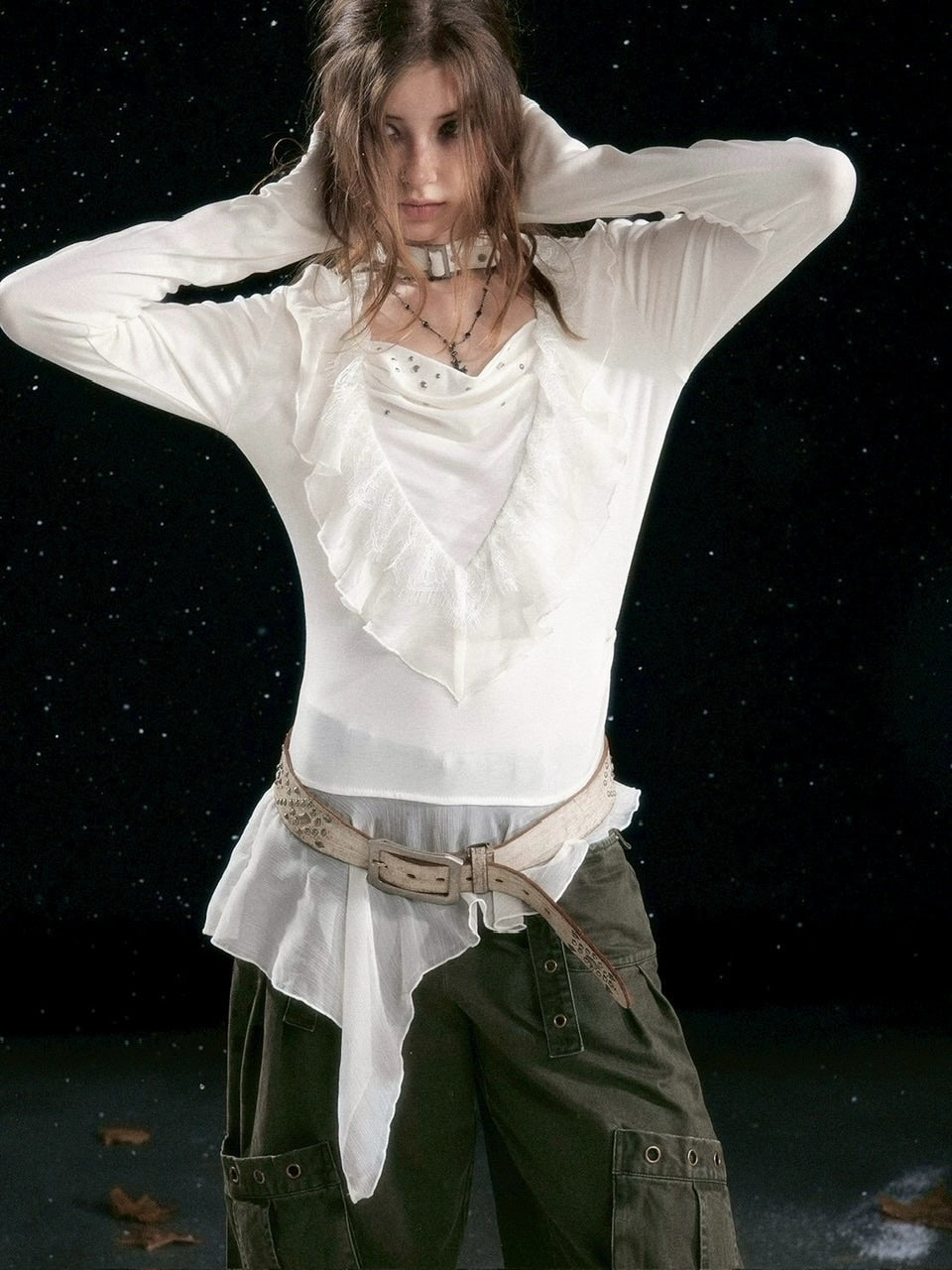 【Cest Nous】Ruffle hem top / 【セヌー】チョーカー付きアシンメトリーフリルトップス