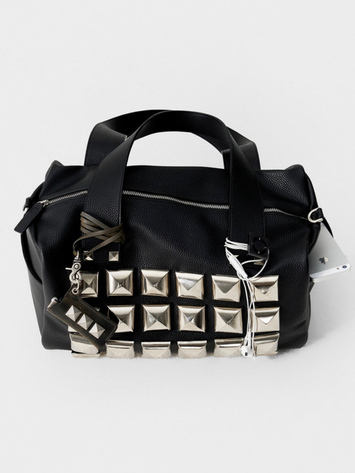 【ESC STUDIO】oversize studded shoulder bag