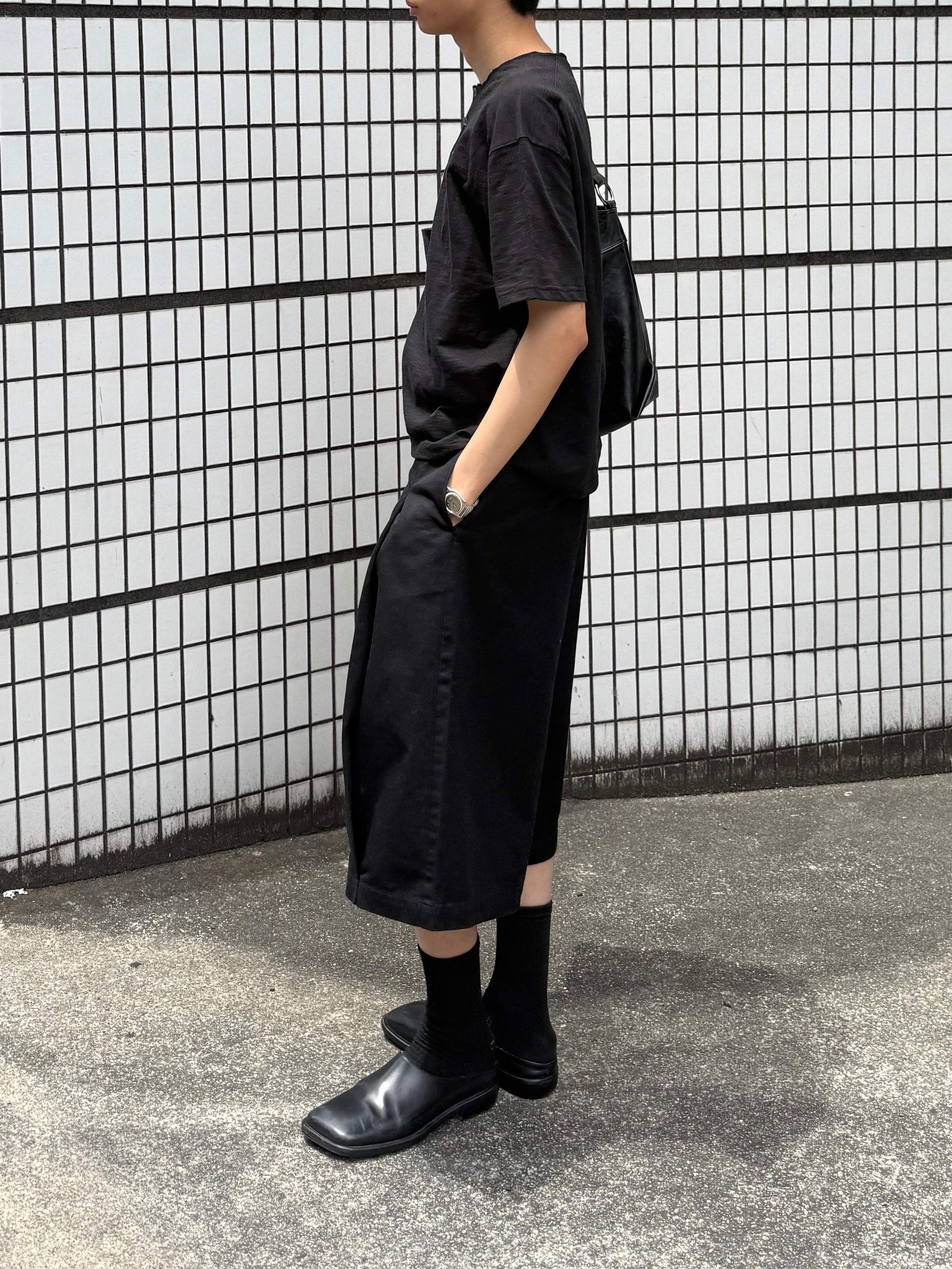東京店WEB限定受注制【Chikashitsu +】cropped henley neck tee (3color)