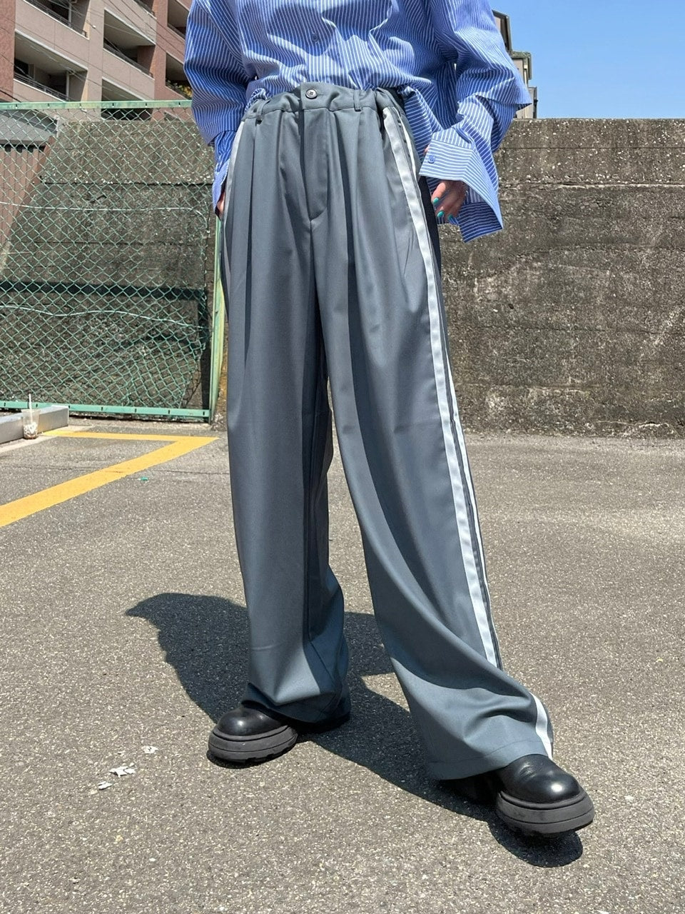 受注制【Chikashitsu +】side line slacks (3color)