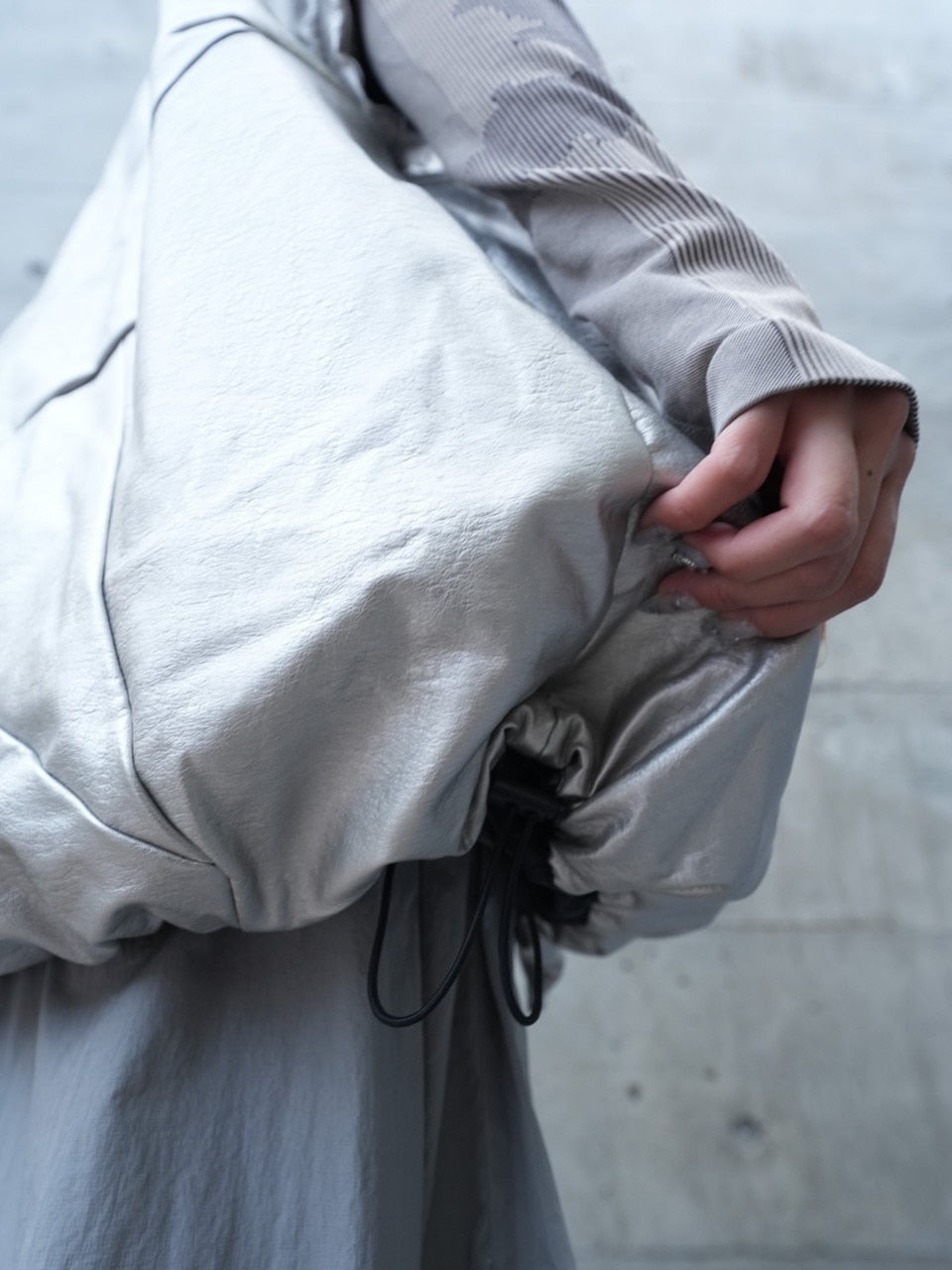 【DIG YOUR OWN GRAVE】star leather vest (2color)