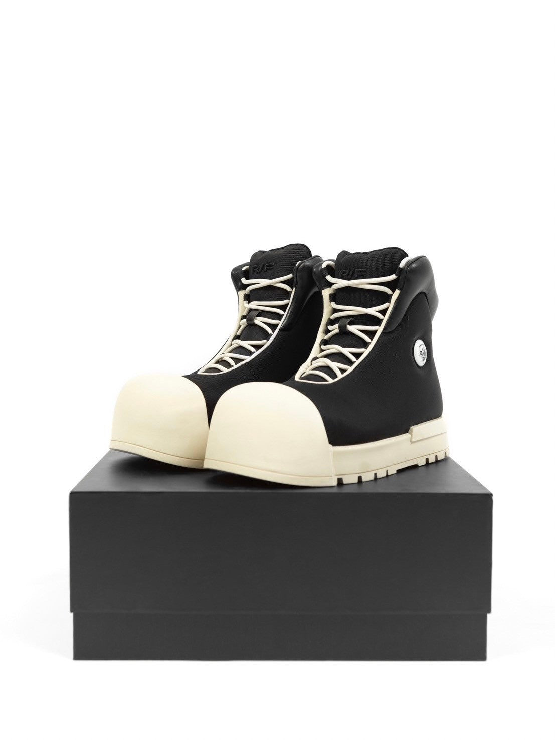 【F.V.V.O】THICK SOLED HIGH TOP BOOTS / 【フリーワールドオーダー(エフヴィーヴィーオー)】スニーカーライクミドルブーツ