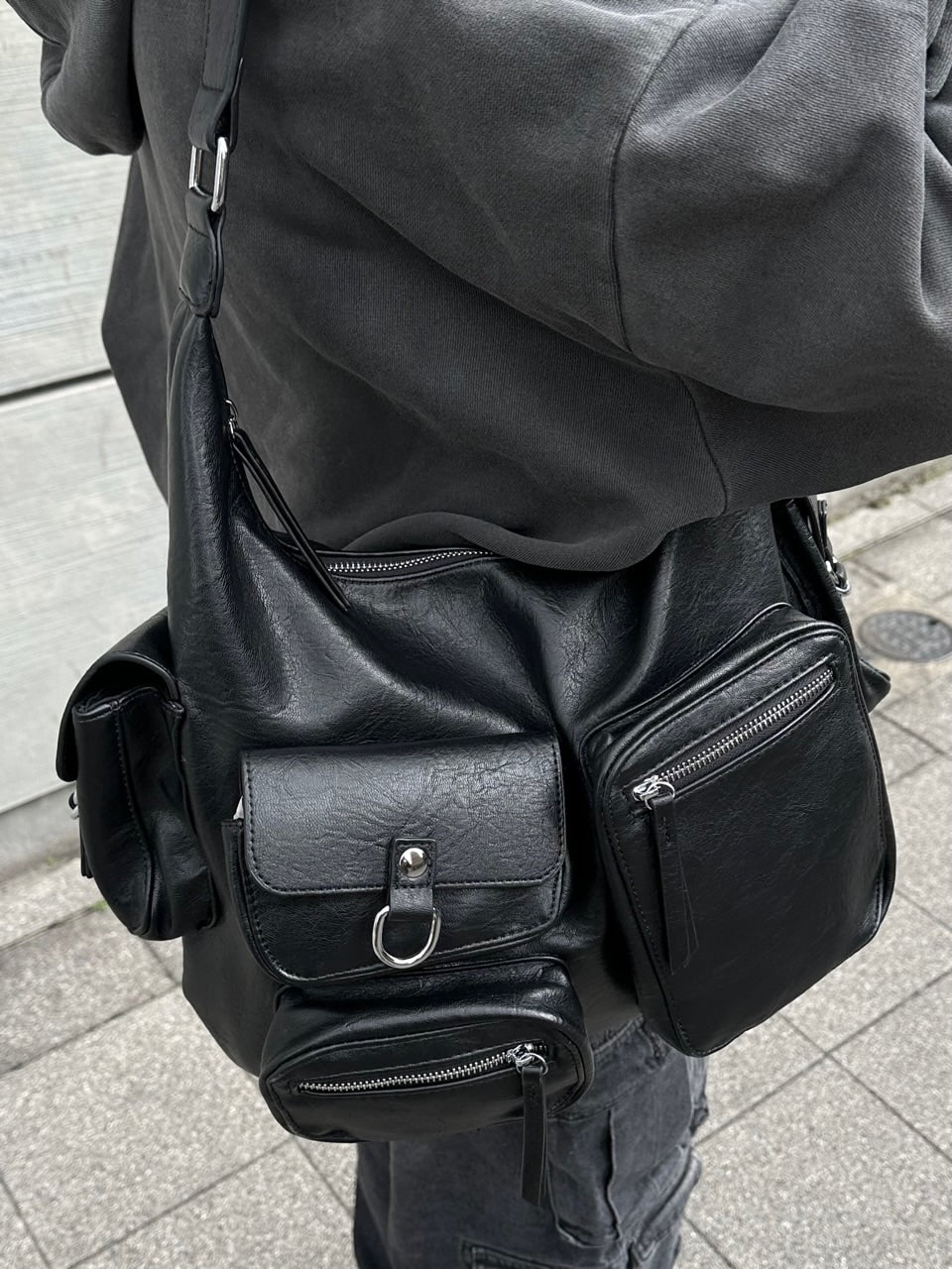 大阪店WEB限定【Chikashitsu +】leather pocket shoulder bag