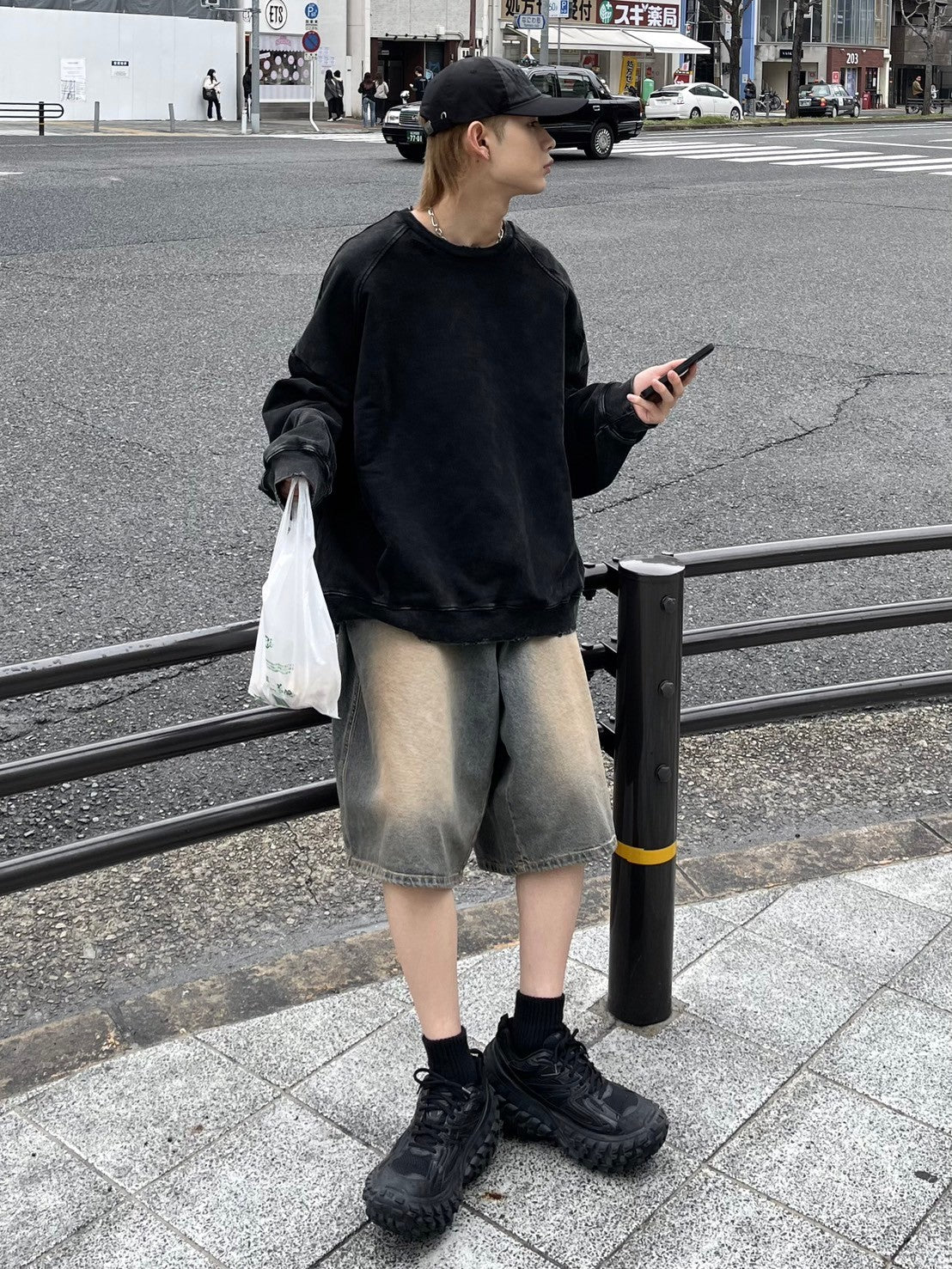 受注制【Chikashitsu +】vintage wash denim half pants