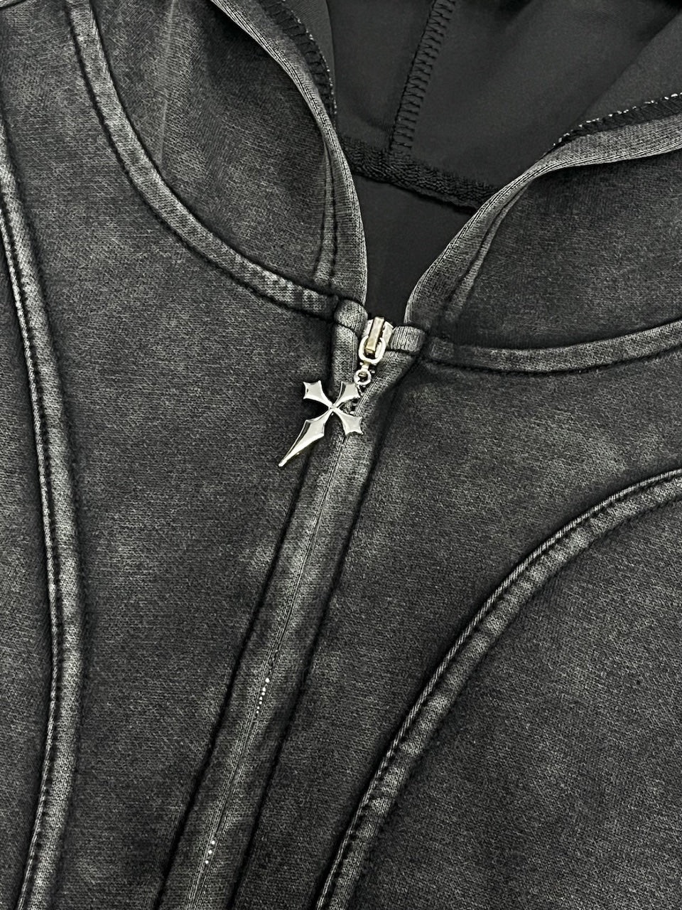 【Never mind the XU】crop zip up hoodie / 【ネバーマインド ザ エックスユー】クロップジップアップパーカー