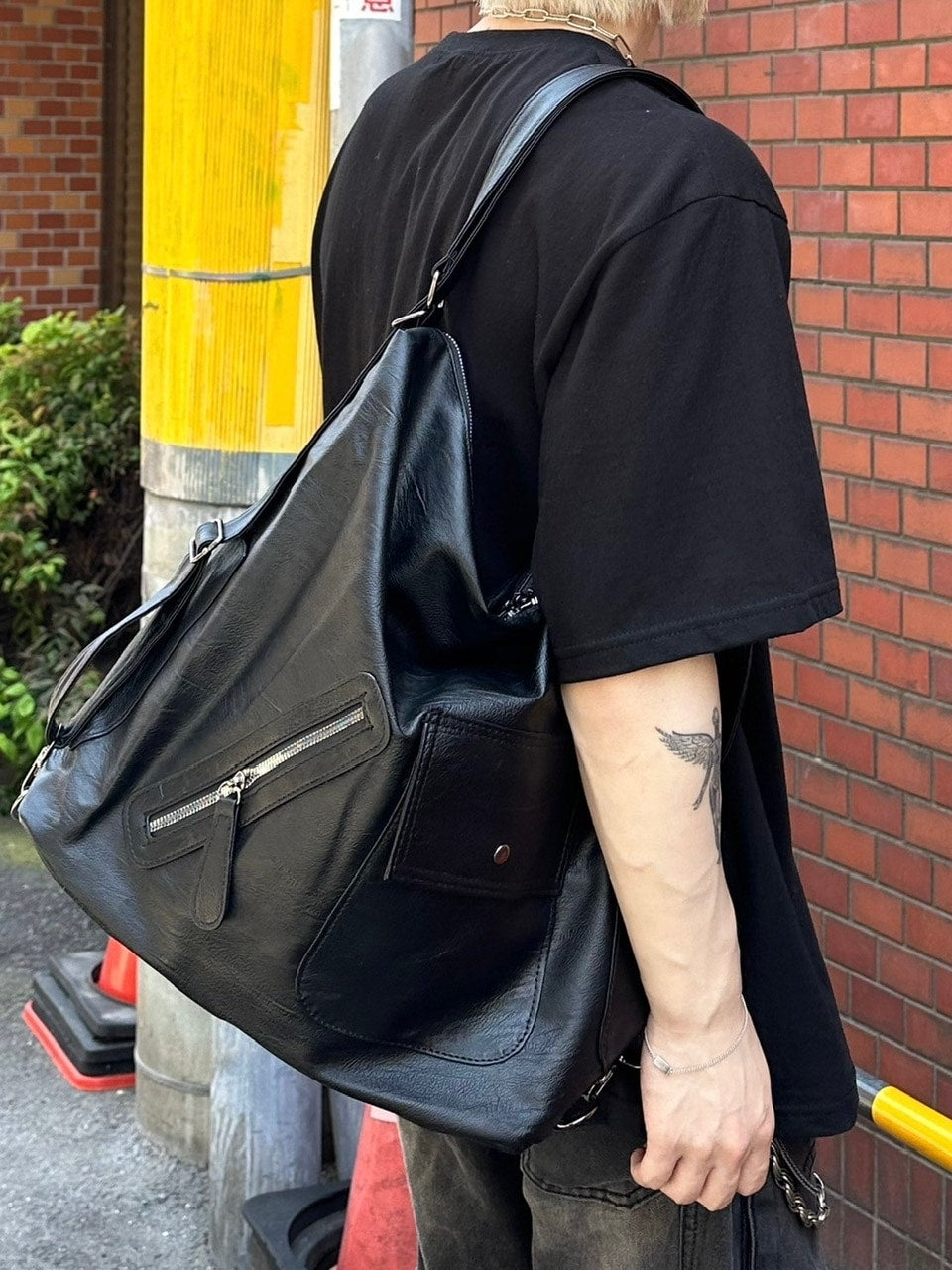 受注制【Chikashitsu +】2way vegan leather pocket bag / 【チカシツプラス】ツーウェイヴィーガンレザーポケットバッグ