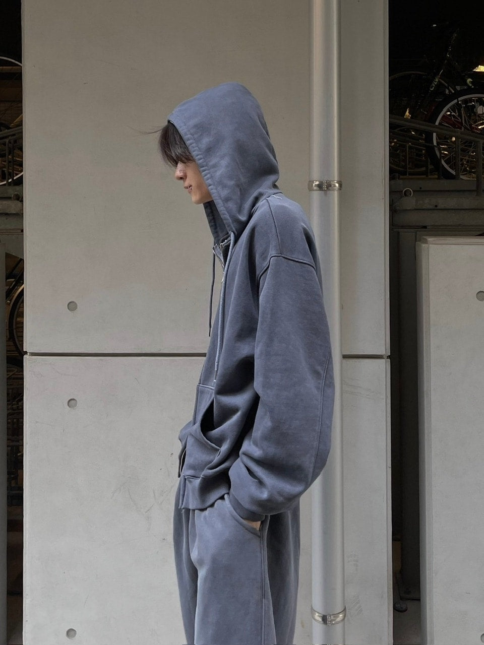 受注制【Chikashitsu +】unisex semi cropped pigment wash hoodie (4color)