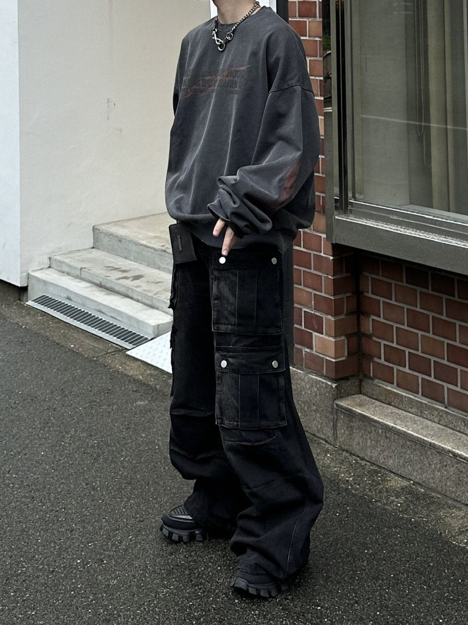 大阪店WEB限定受注制【Chikashitsu +】multi pocket cargo denim pants