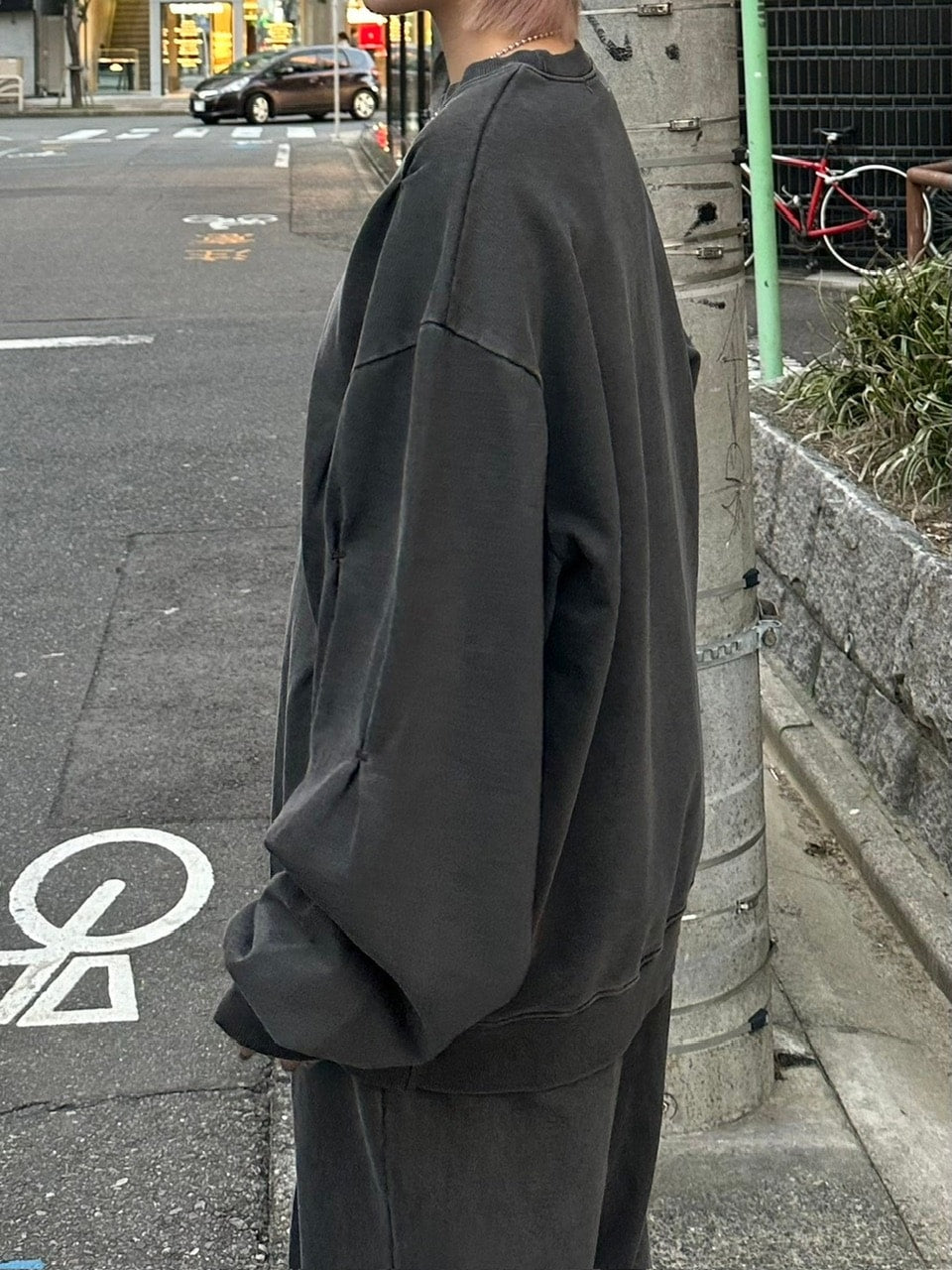 受注制【Chikashitsu +】stitch design sweat (3color)