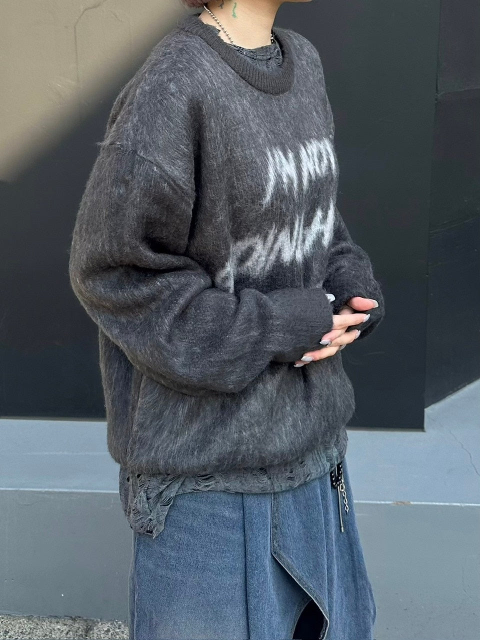 受注制【Chikashitsu +】unisex slogan knit (4color)