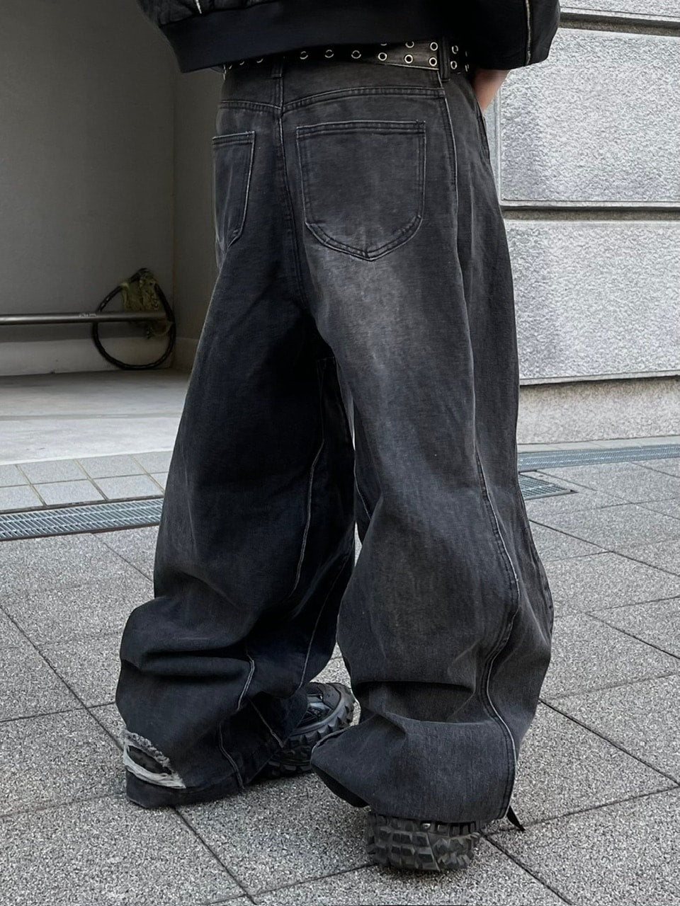 受注制【Chikashitsu +】wide curve denim pants