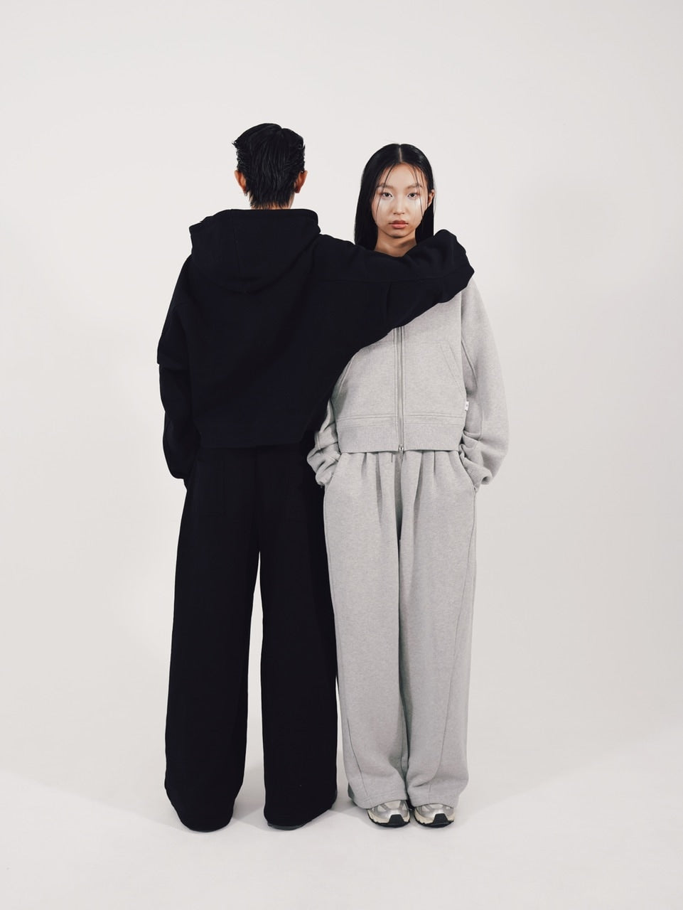 【CS】cropped double zip hoodie (black)