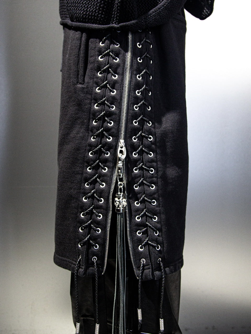 【DIG YOUR OWN GRAVE】LACEUPSHORTS / 【ディグユアオウングレイブ】レースアップスウェットパンツ