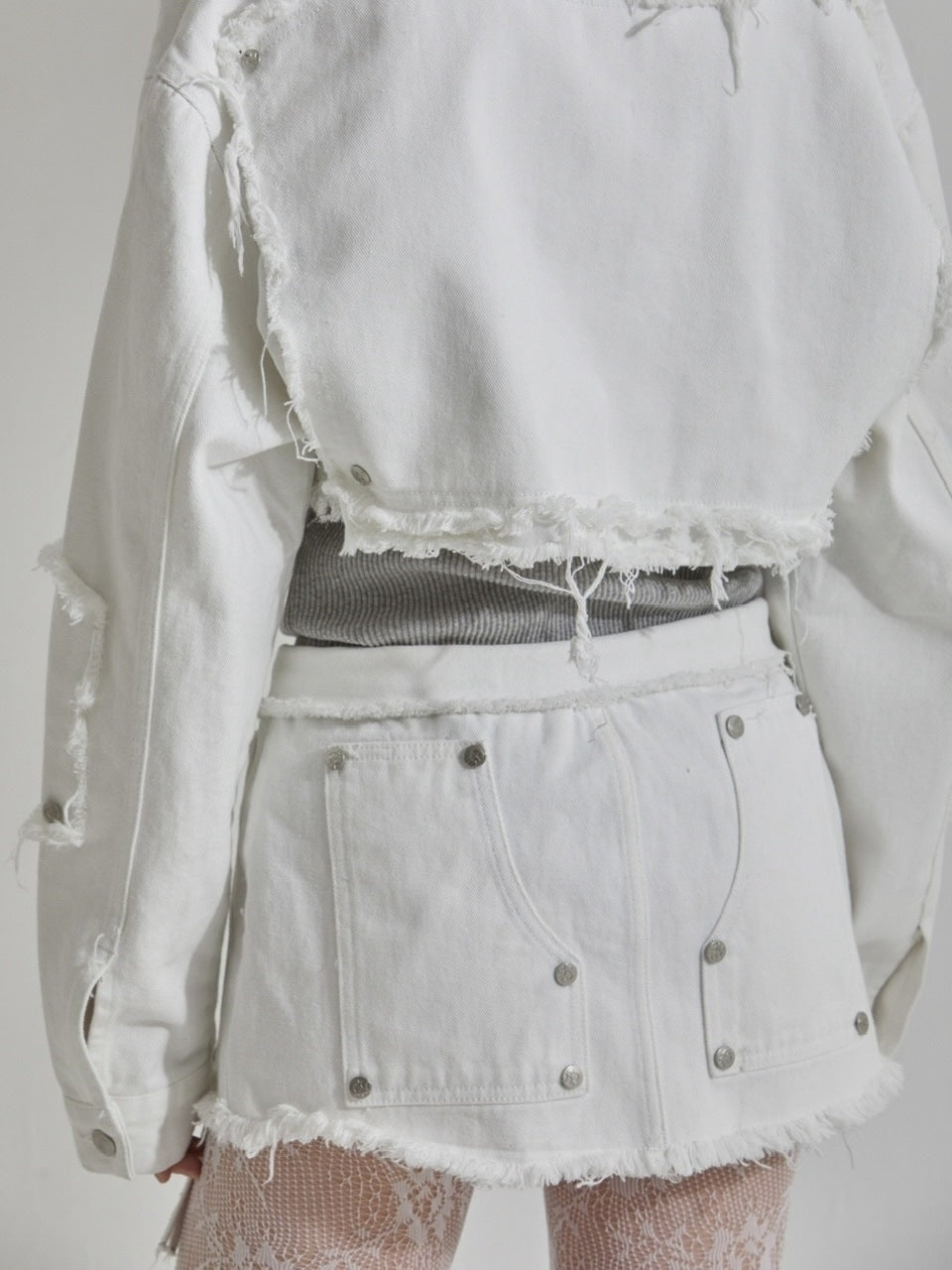 【GATELESS】RIVET FRINGE DENIM MINI SKIRT